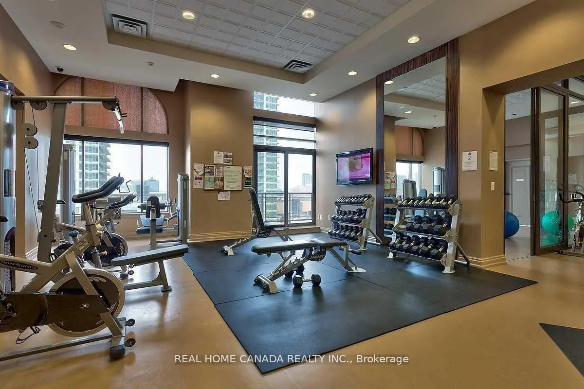 385 Prince Of Wales Drive #1305