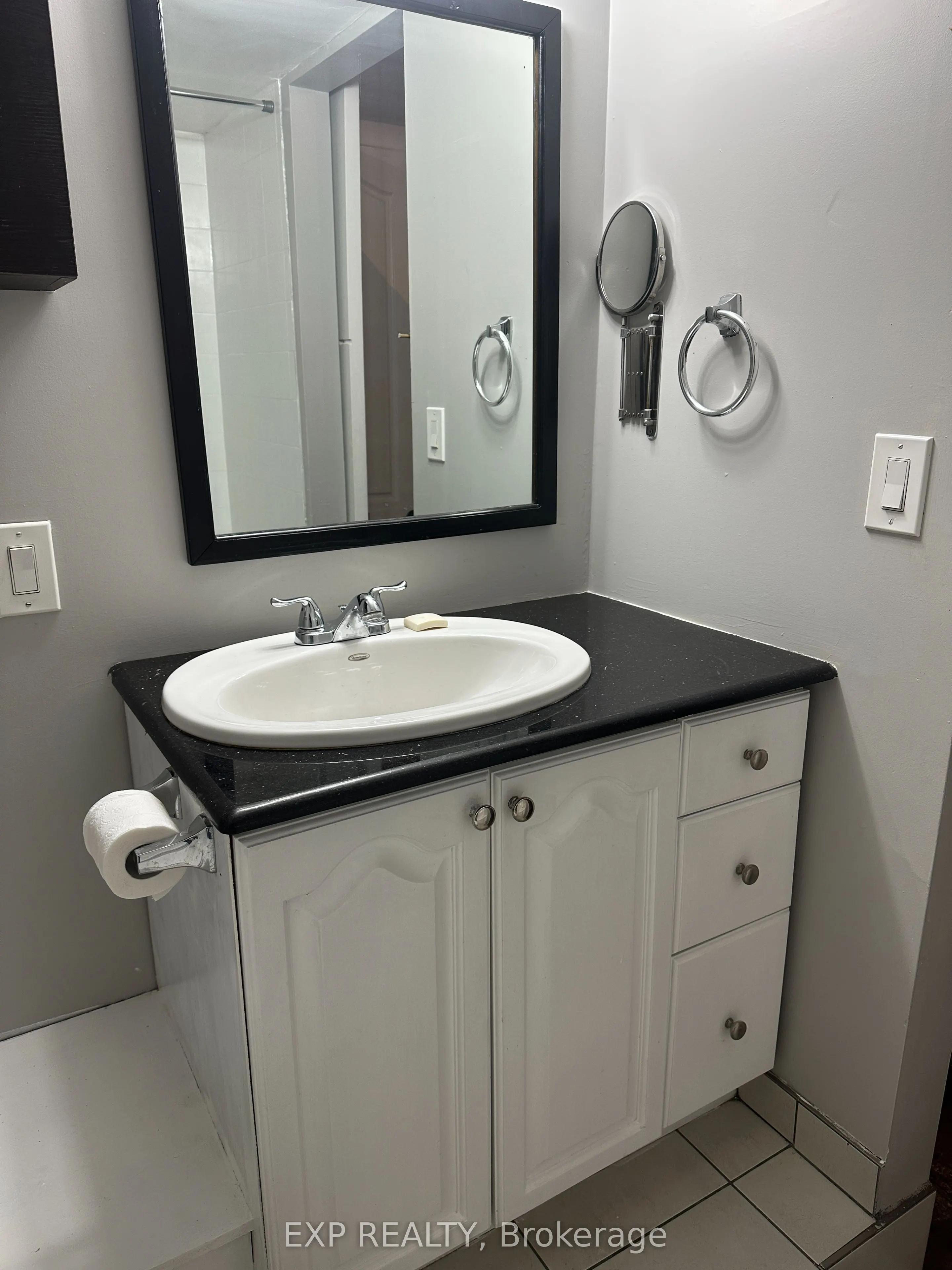 2480 Dundas Street W #2474
