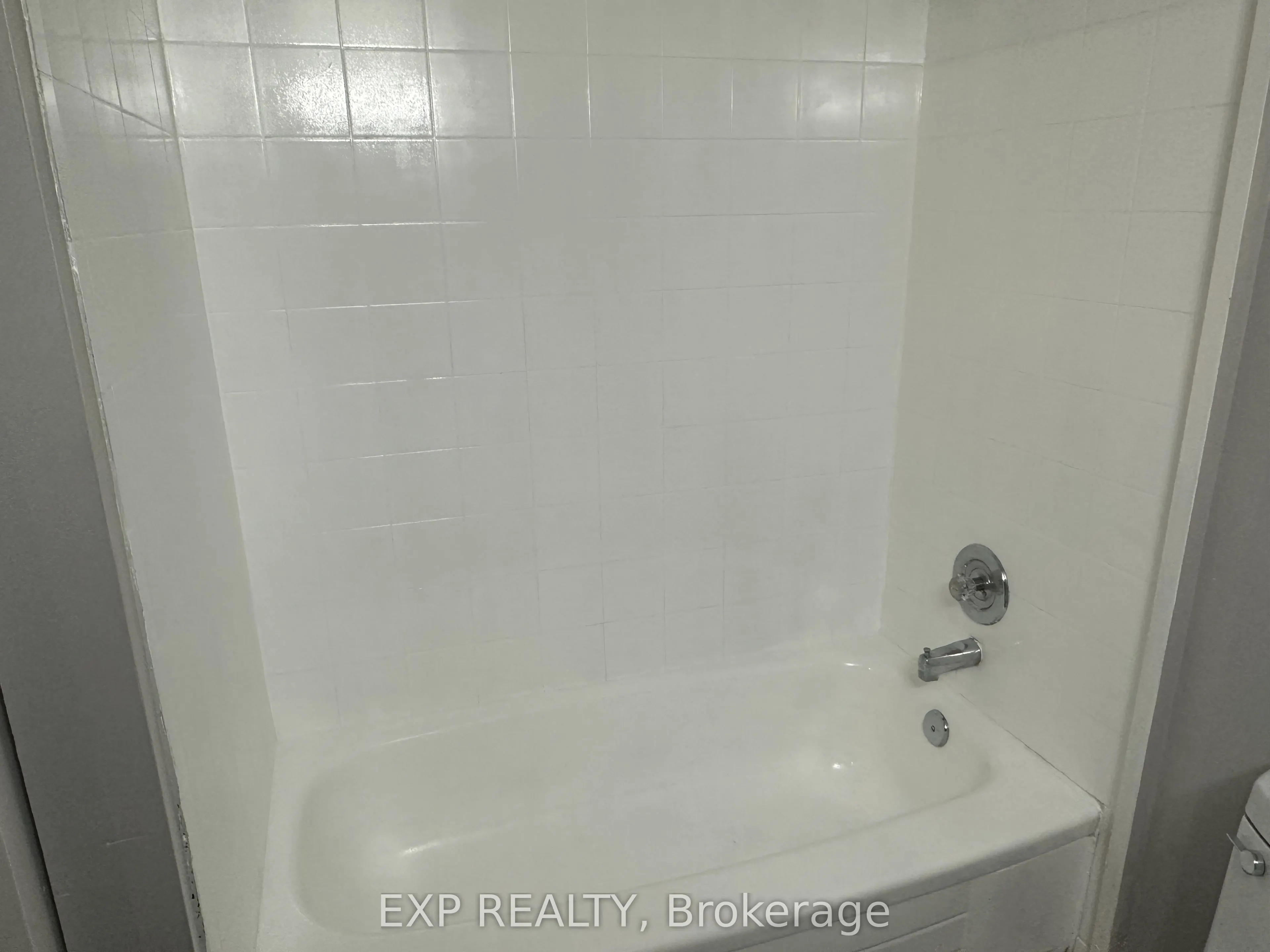 2480 Dundas Street W #2474
