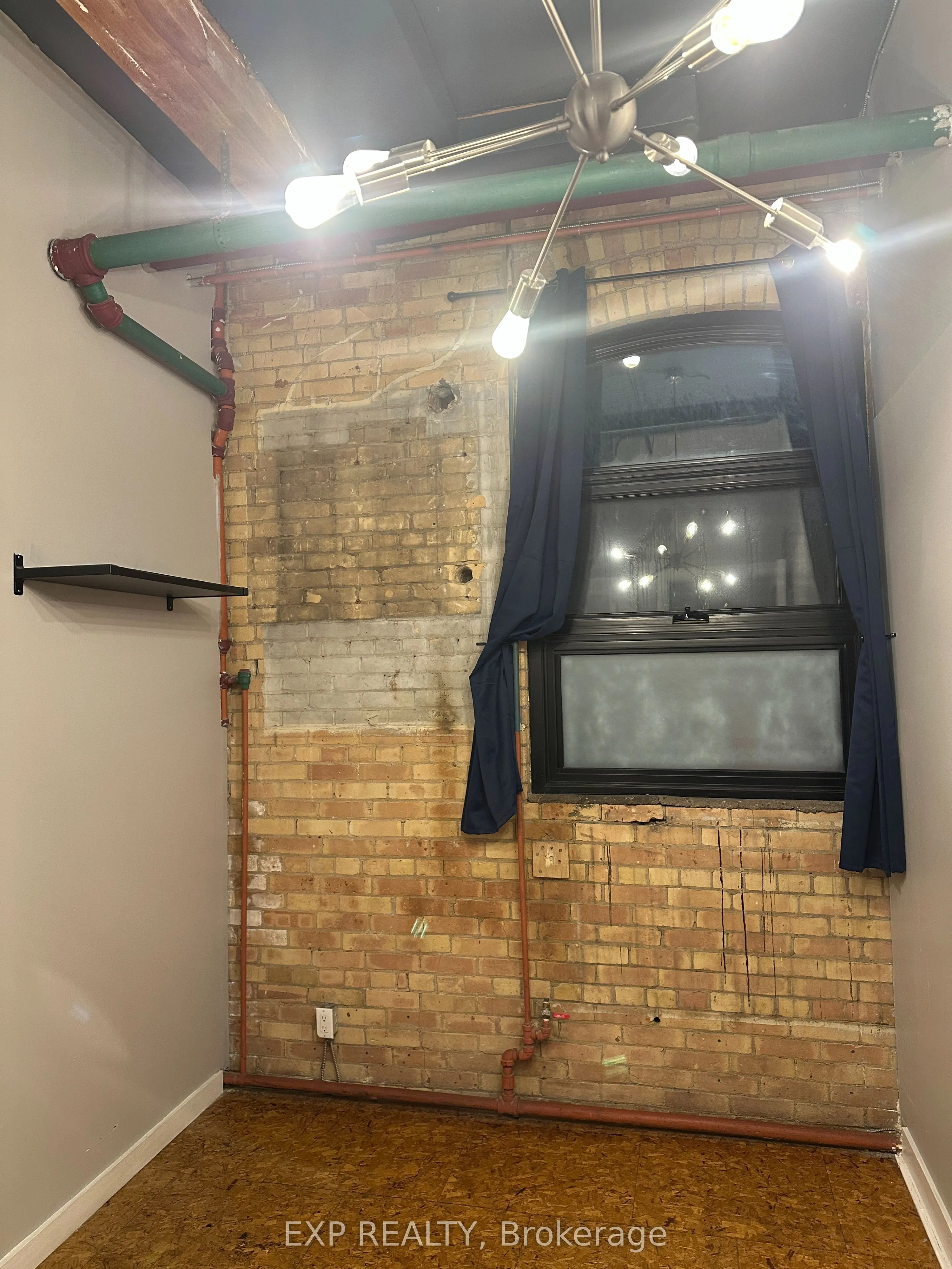 2480 Dundas Street W #2474