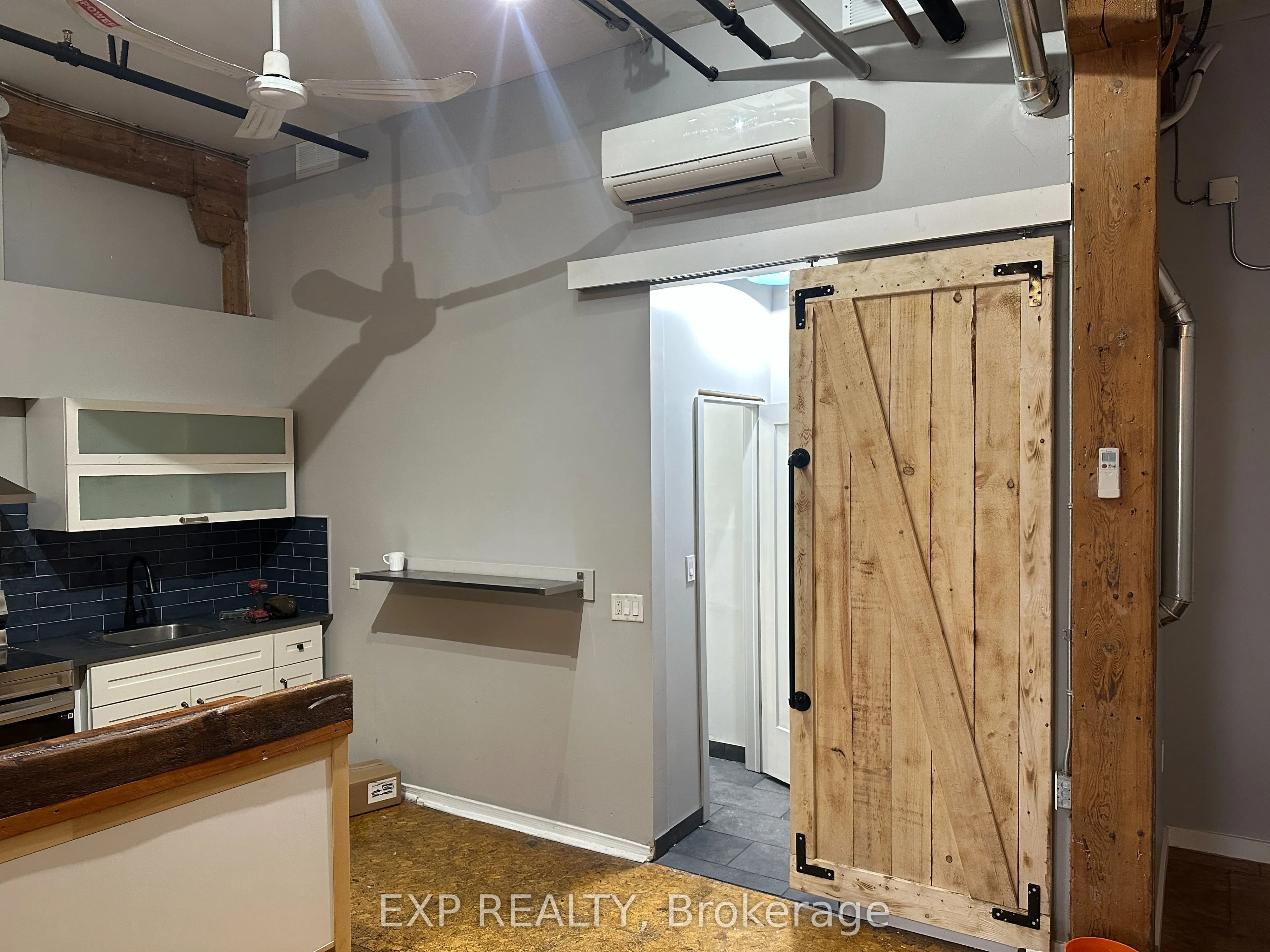 2480 Dundas Street W #2474