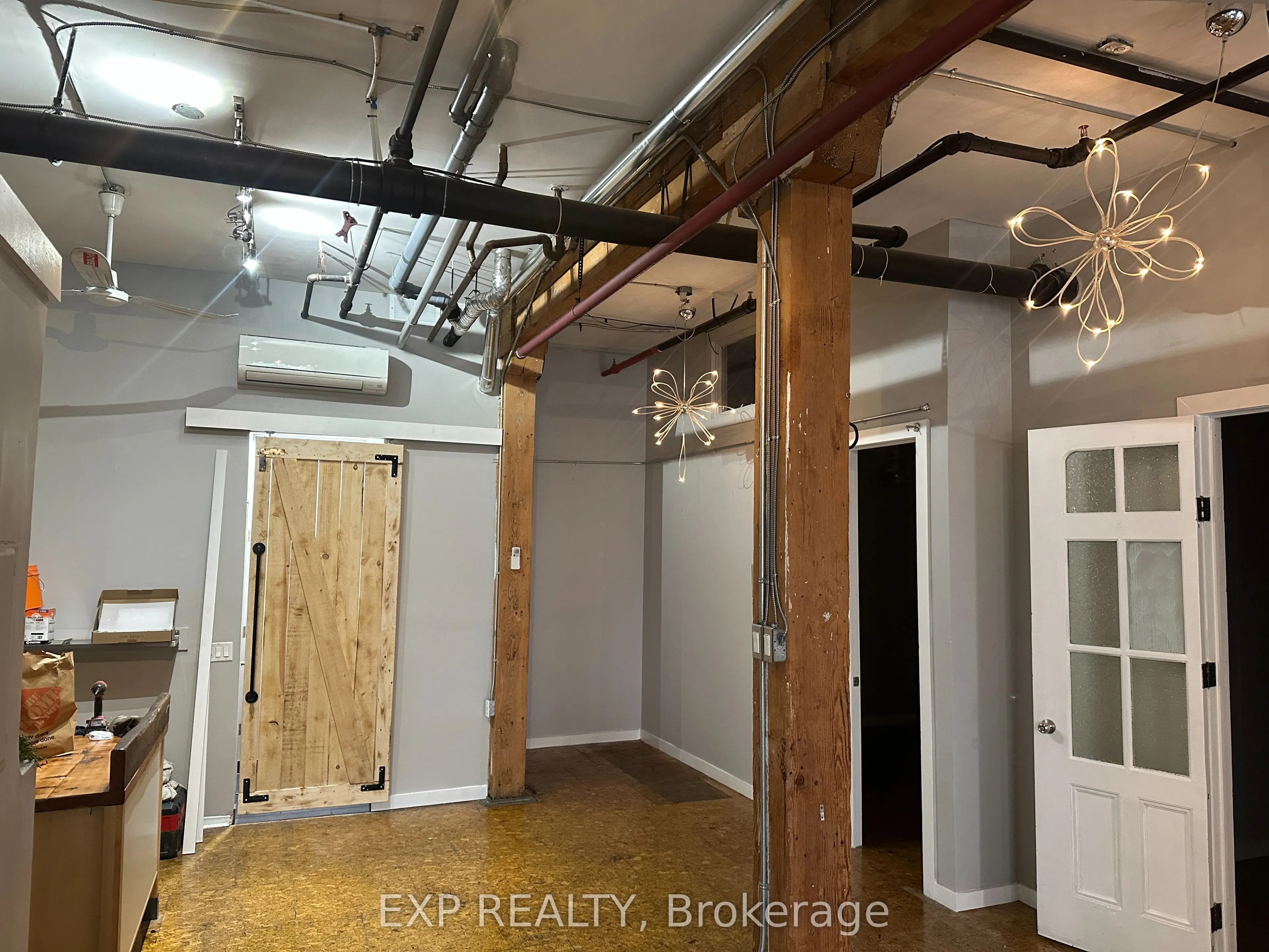 2480 Dundas Street W #2474