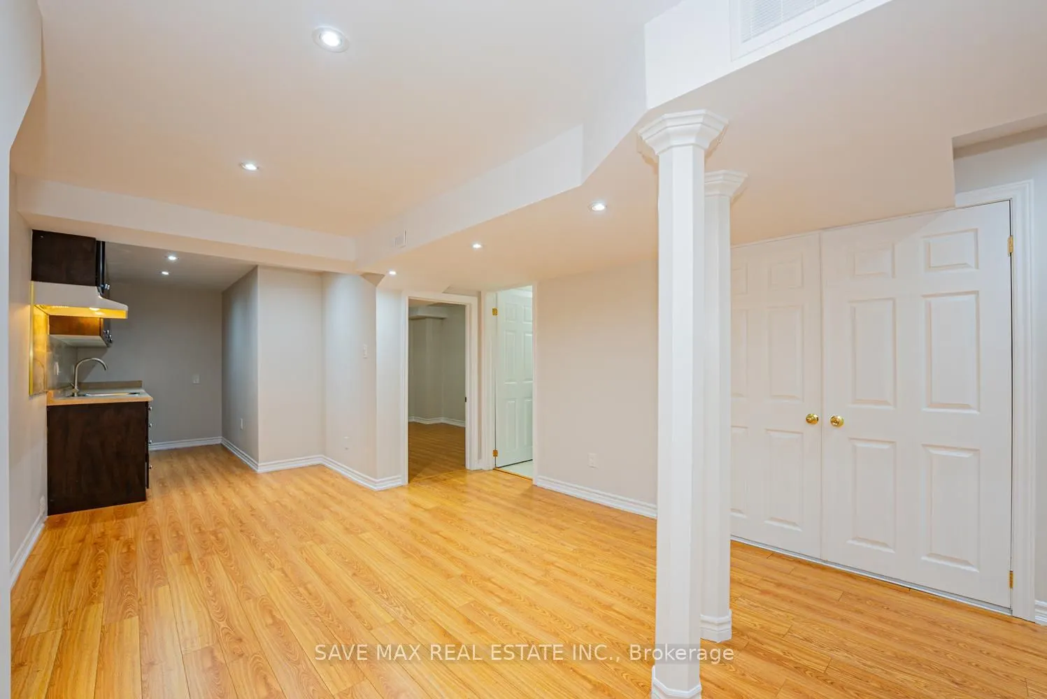 1148 Windbrook Grove