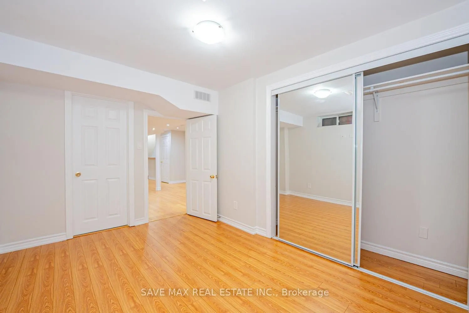 1148 Windbrook Grove