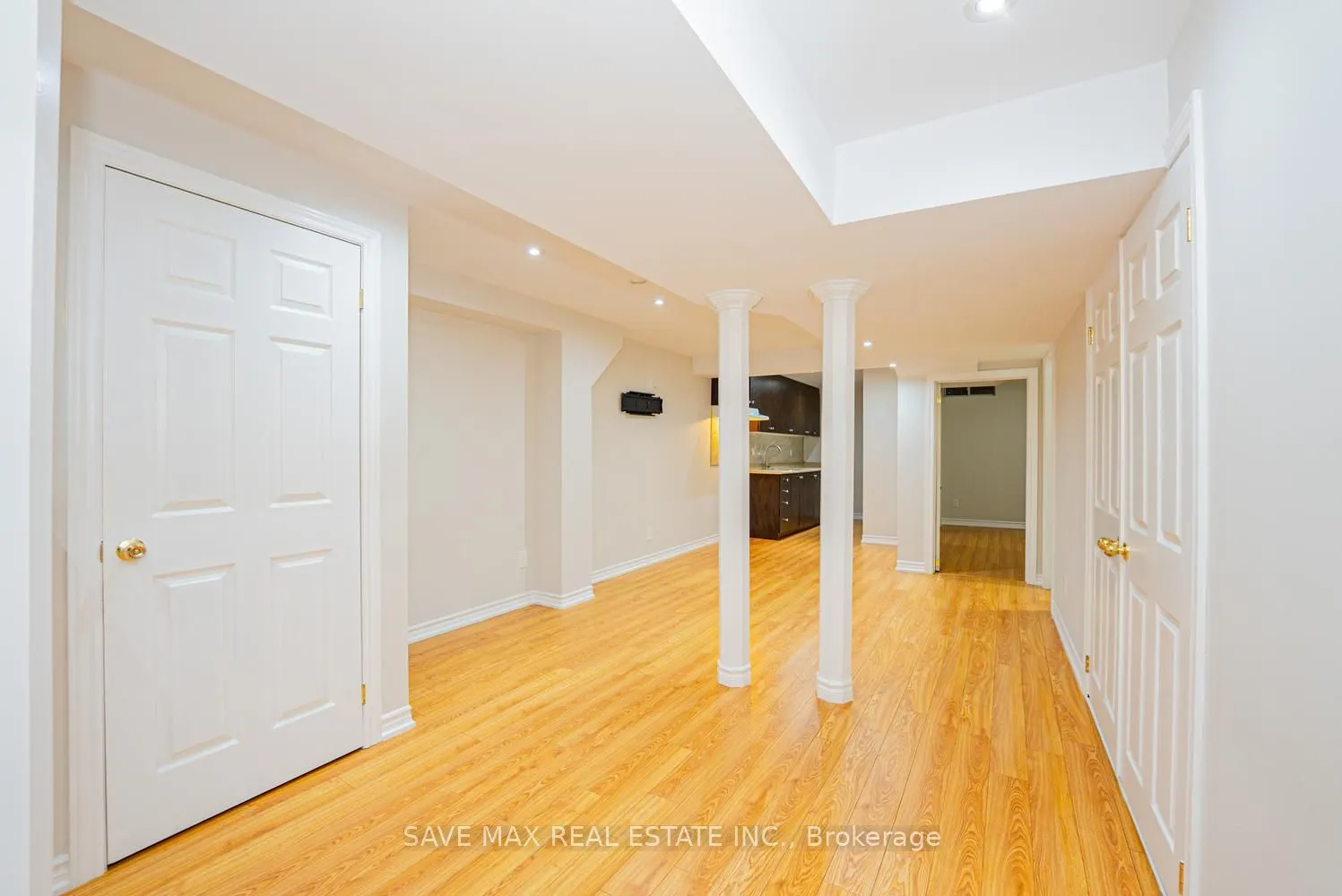 1148 Windbrook Grove