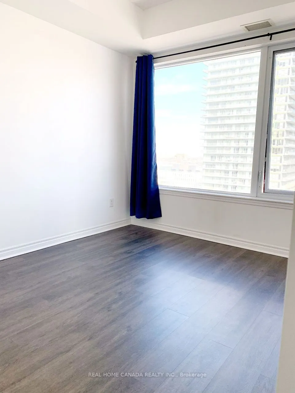385 Prince Of Wales Drive #1305