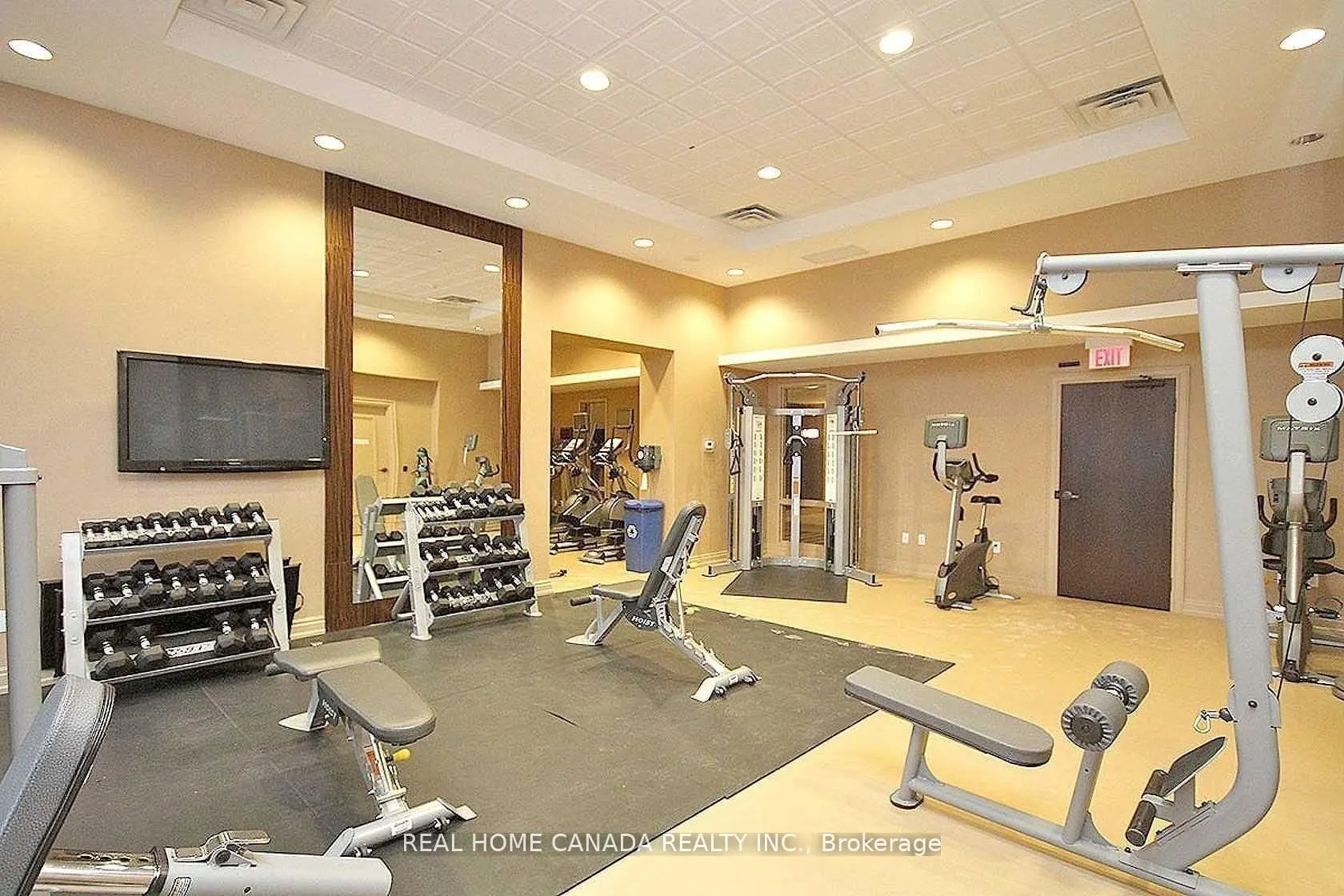 385 Prince Of Wales Drive #1305