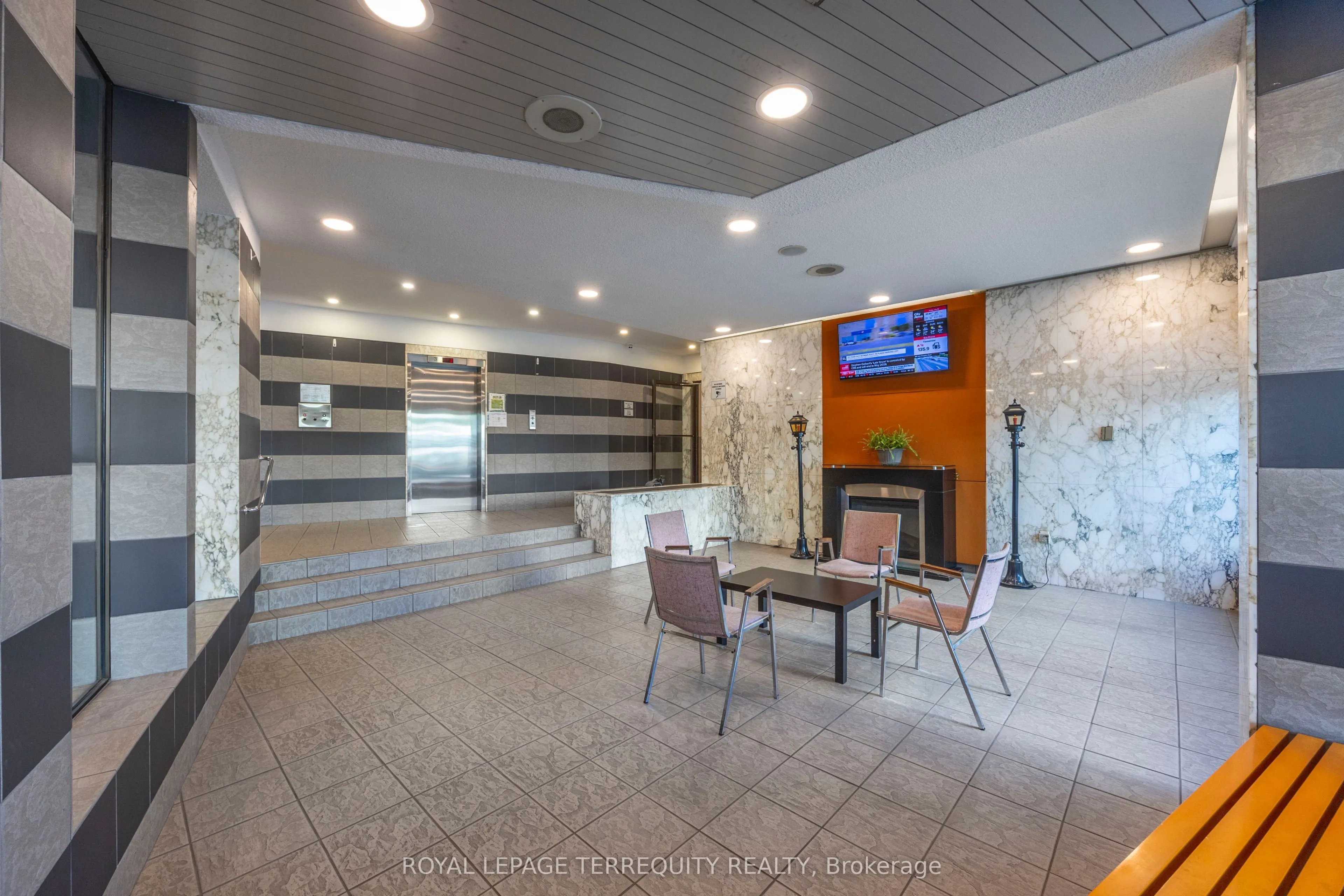 5 San Romanoway #410