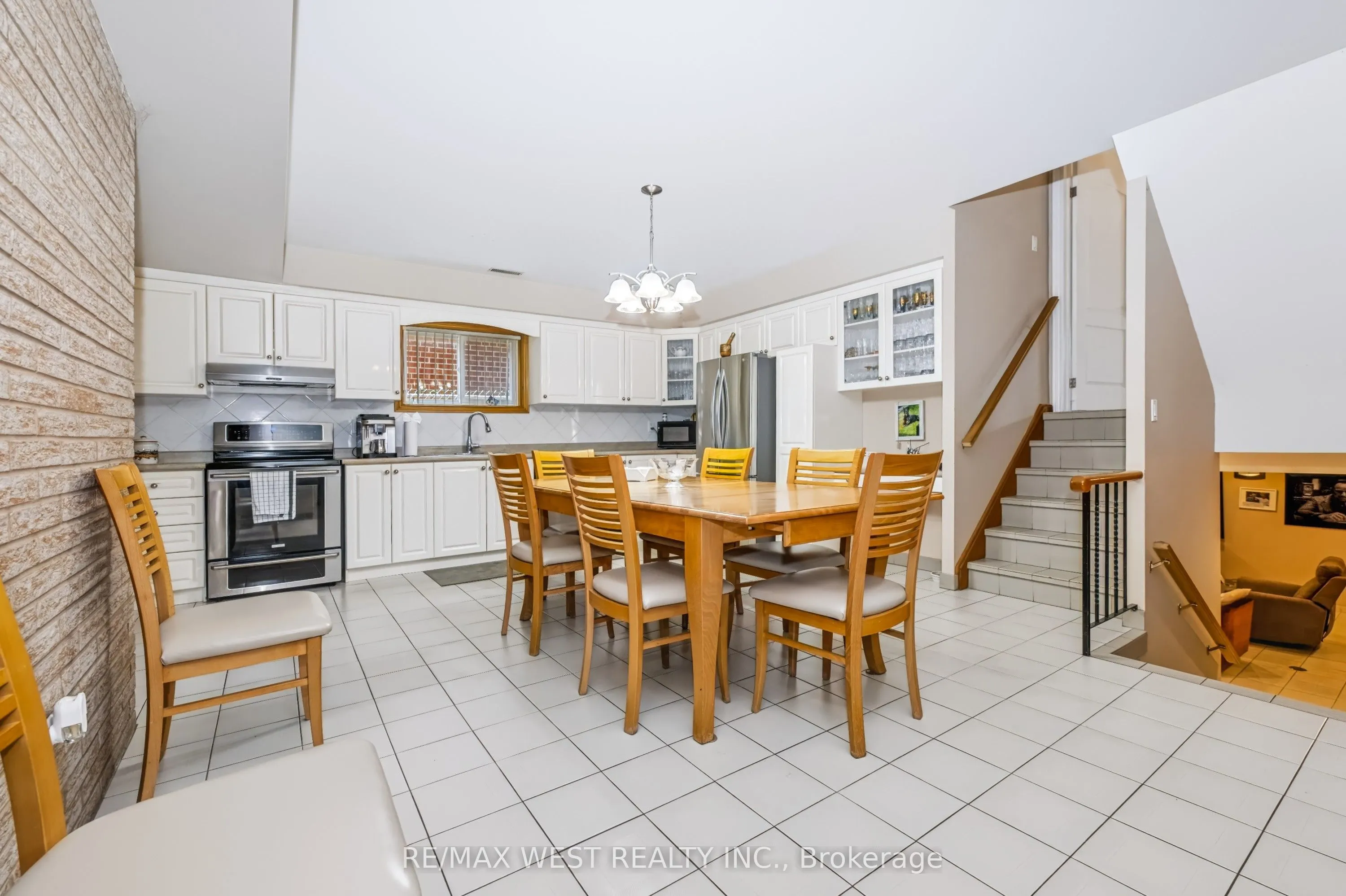 254 Maple Leaf Drive