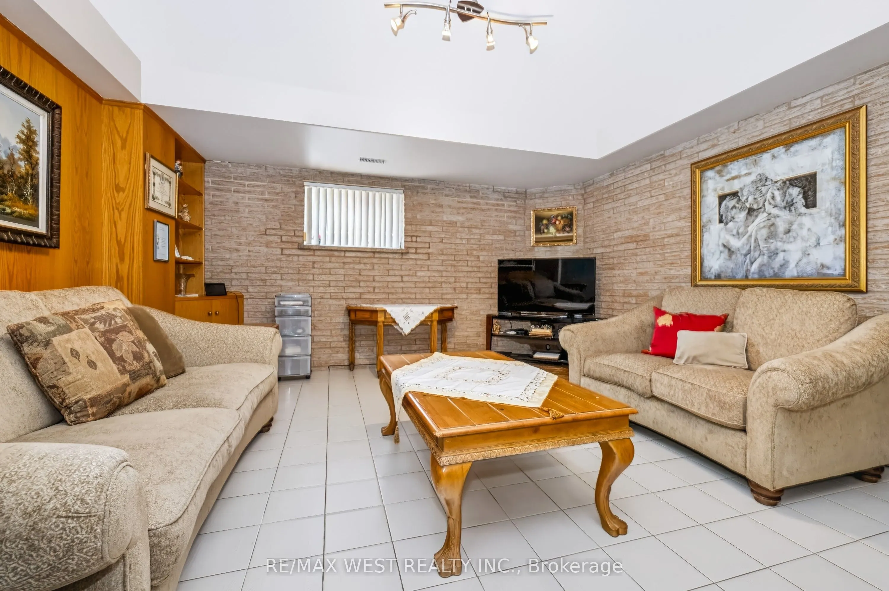 254 Maple Leaf Drive
