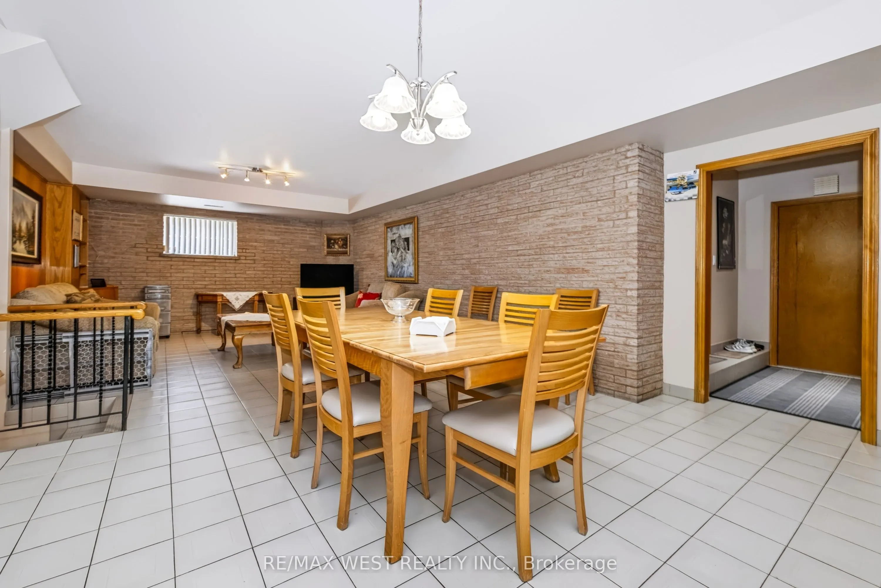 254 Maple Leaf Drive
