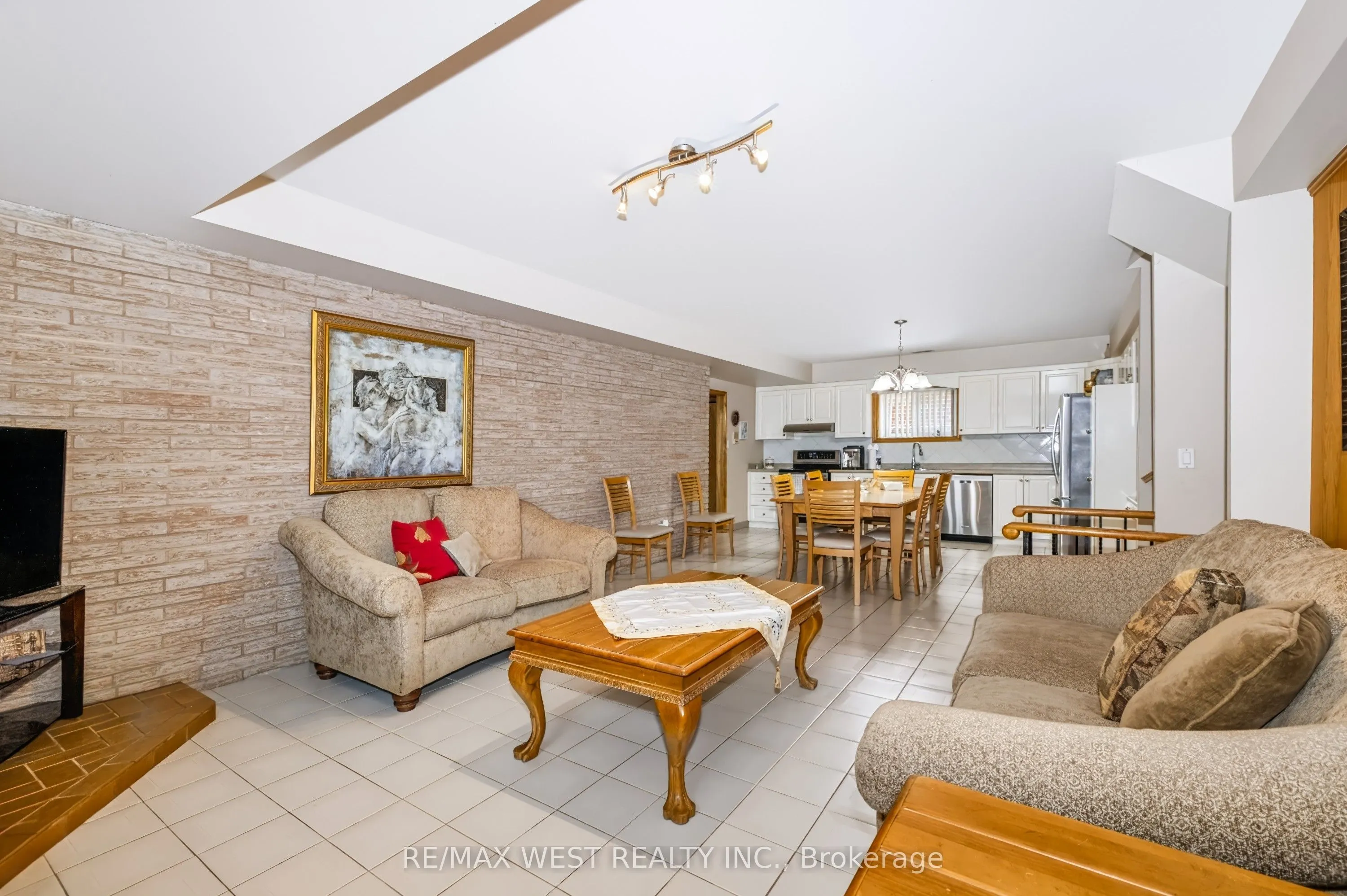 254 Maple Leaf Drive