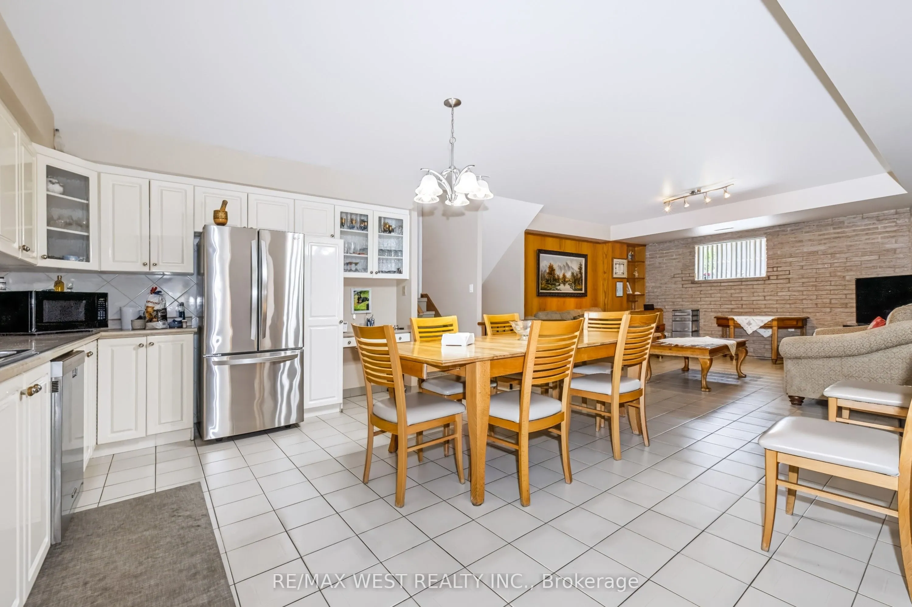 254 Maple Leaf Drive
