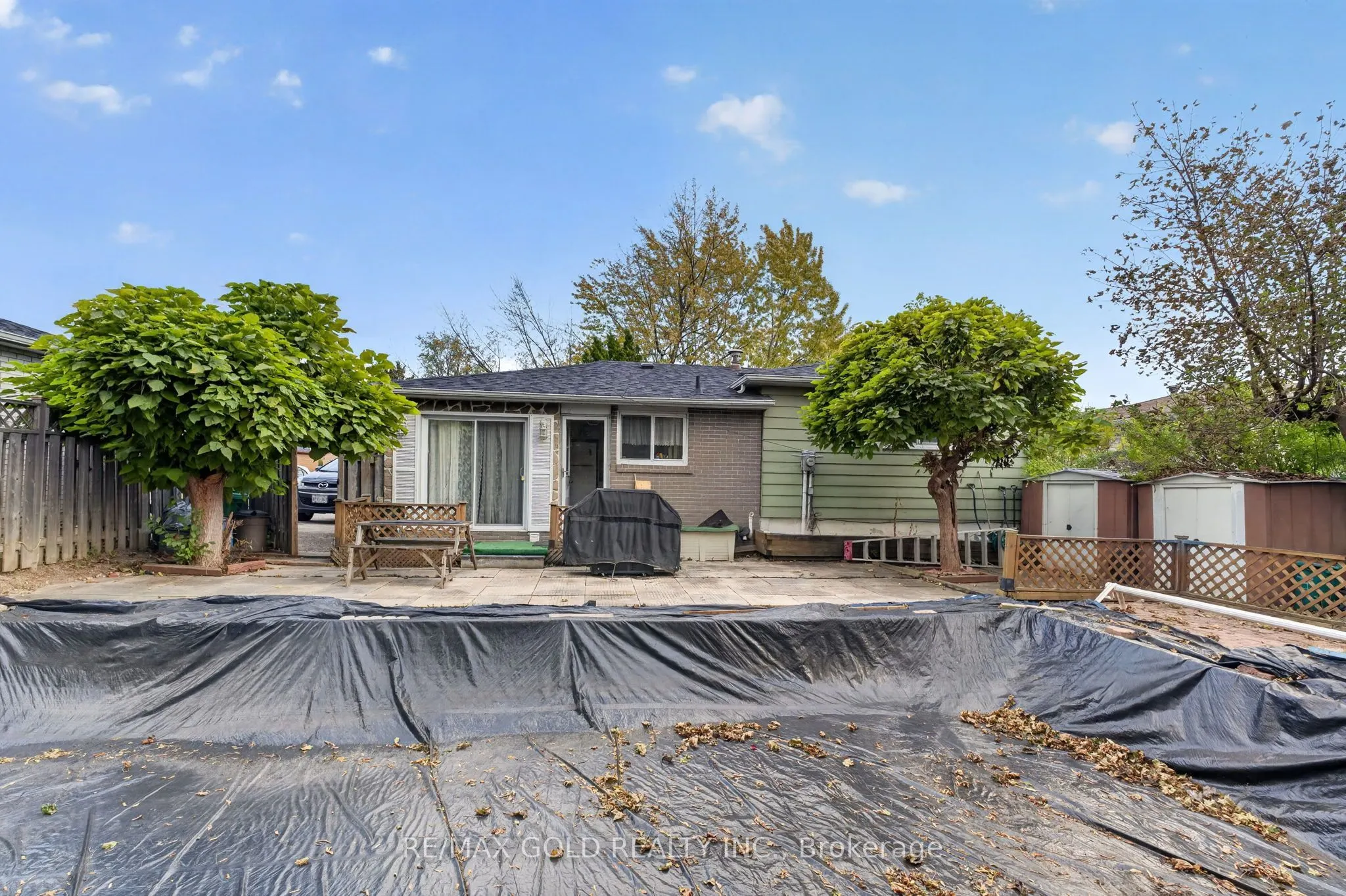 129 Folkstone Crescent