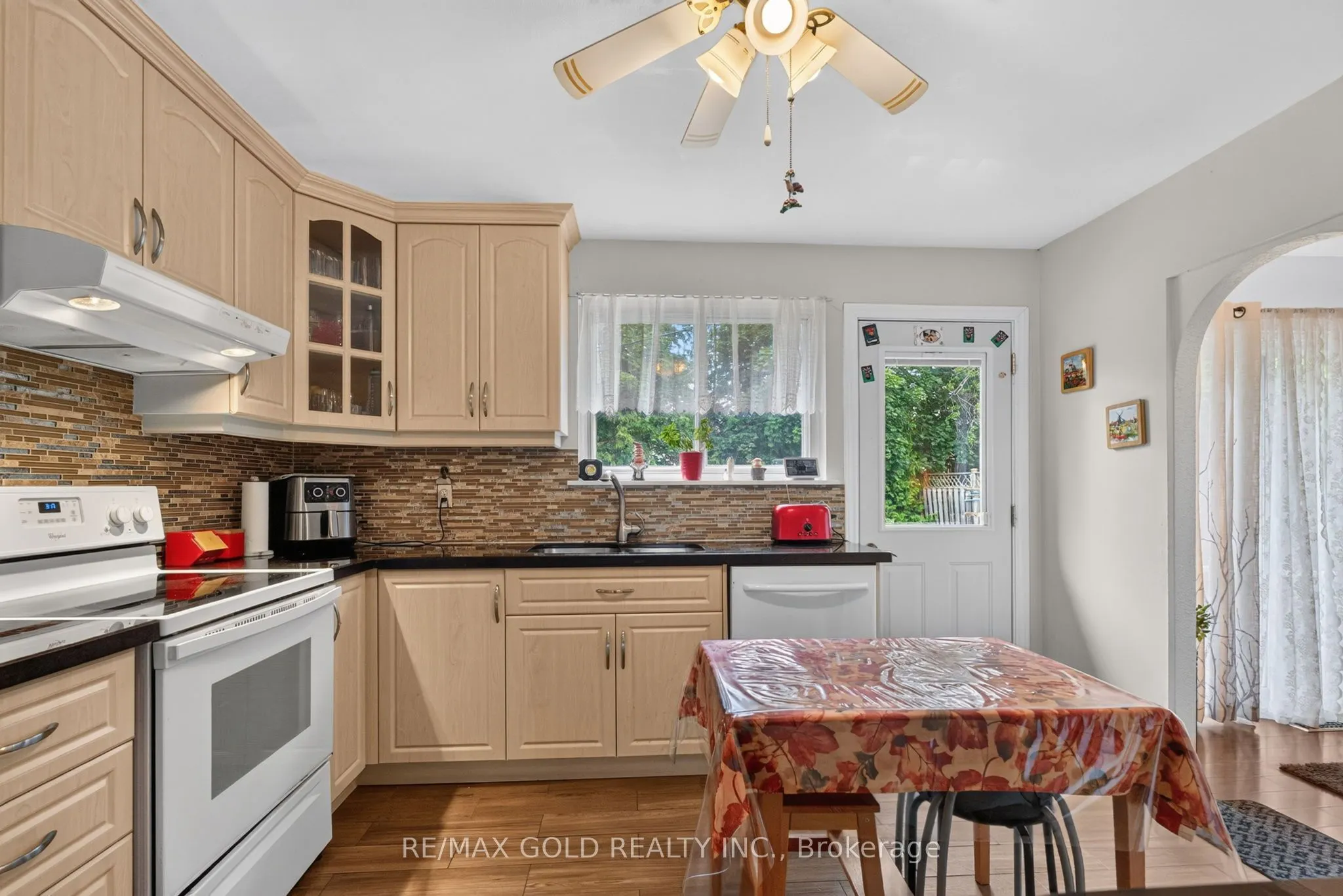 129 Folkstone Crescent