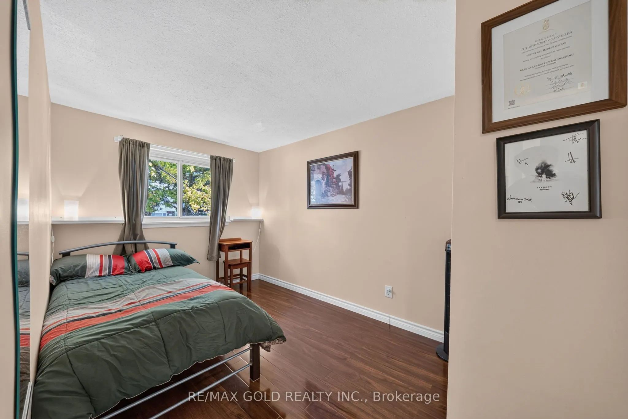 129 Folkstone Crescent