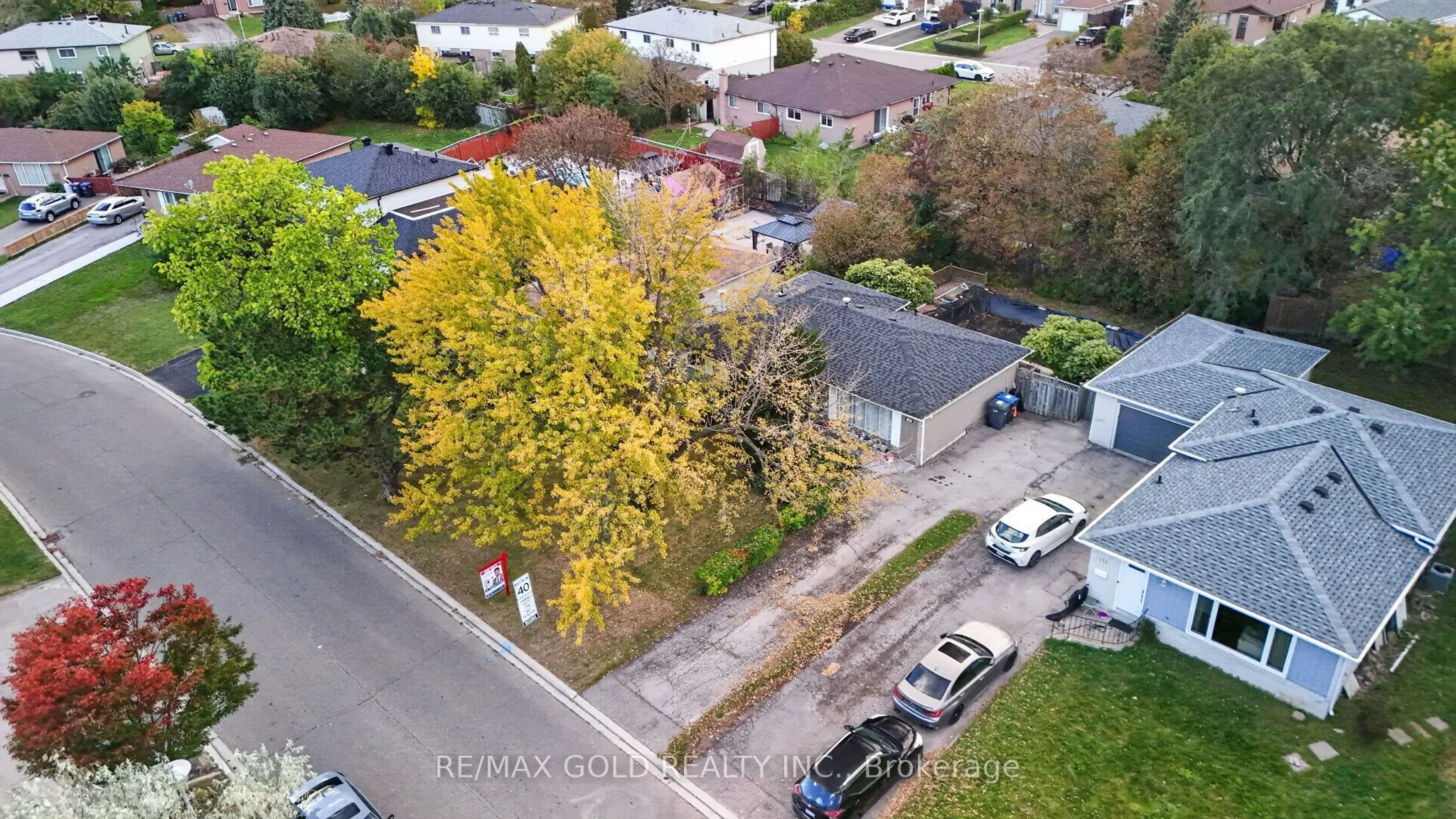129 Folkstone Crescent