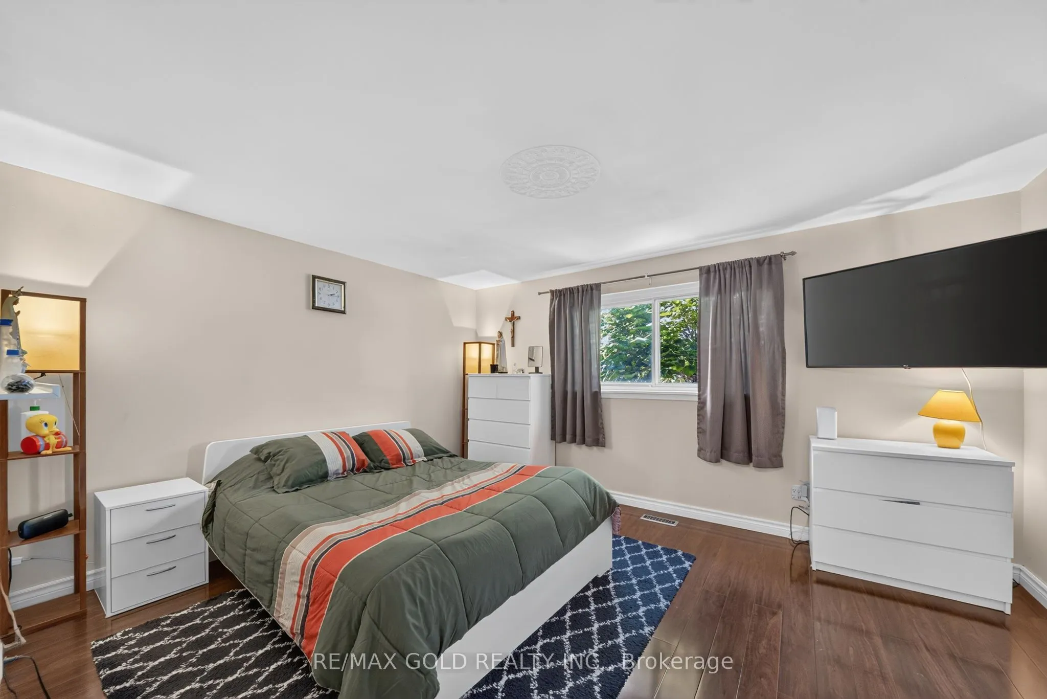 129 Folkstone Crescent