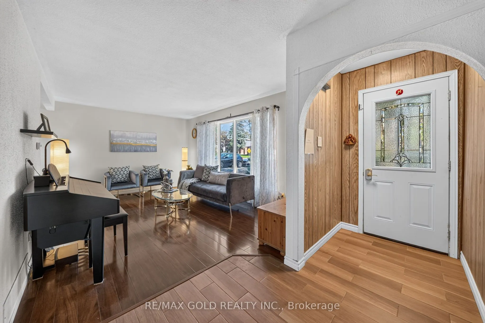 129 Folkstone Crescent
