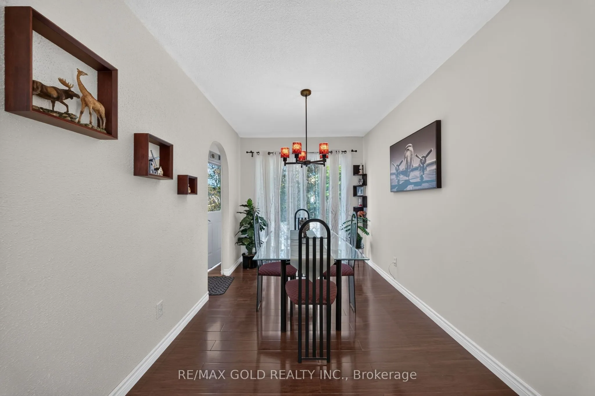 129 Folkstone Crescent