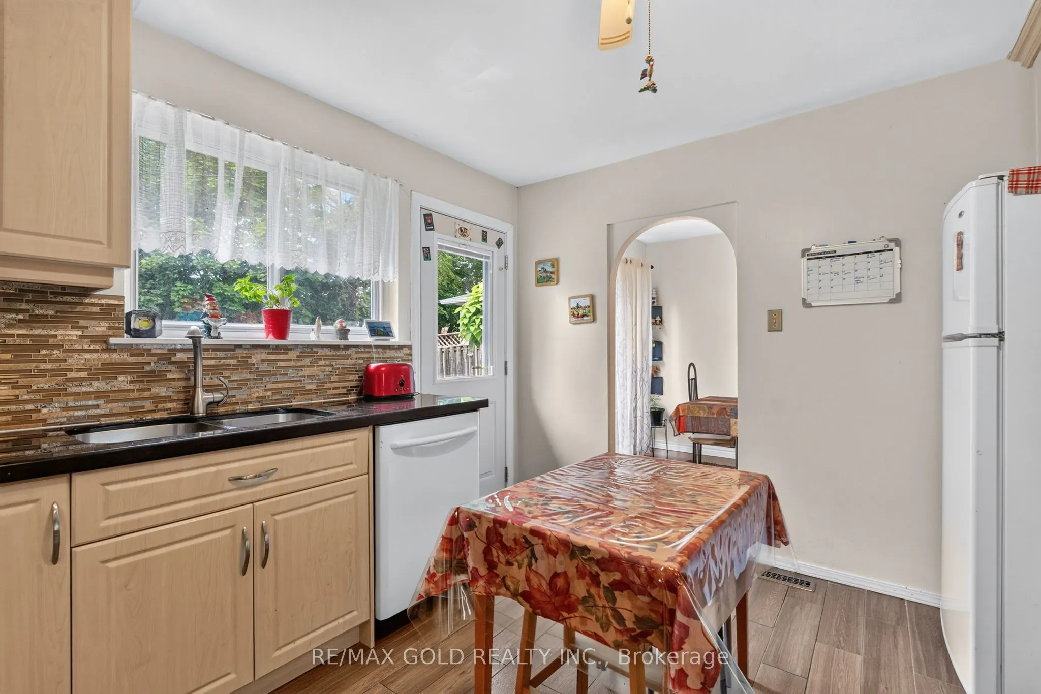 129 Folkstone Crescent