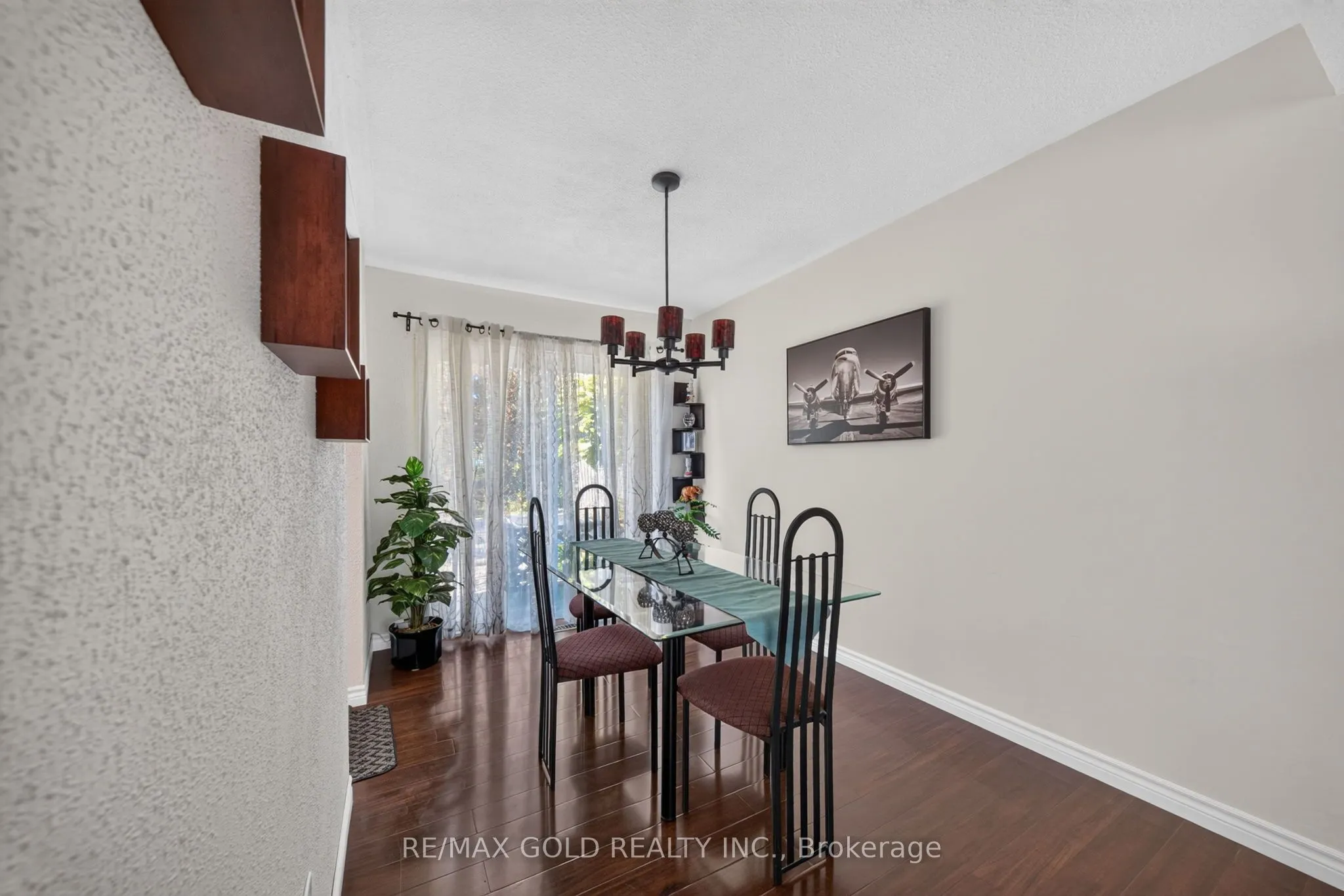 129 Folkstone Crescent