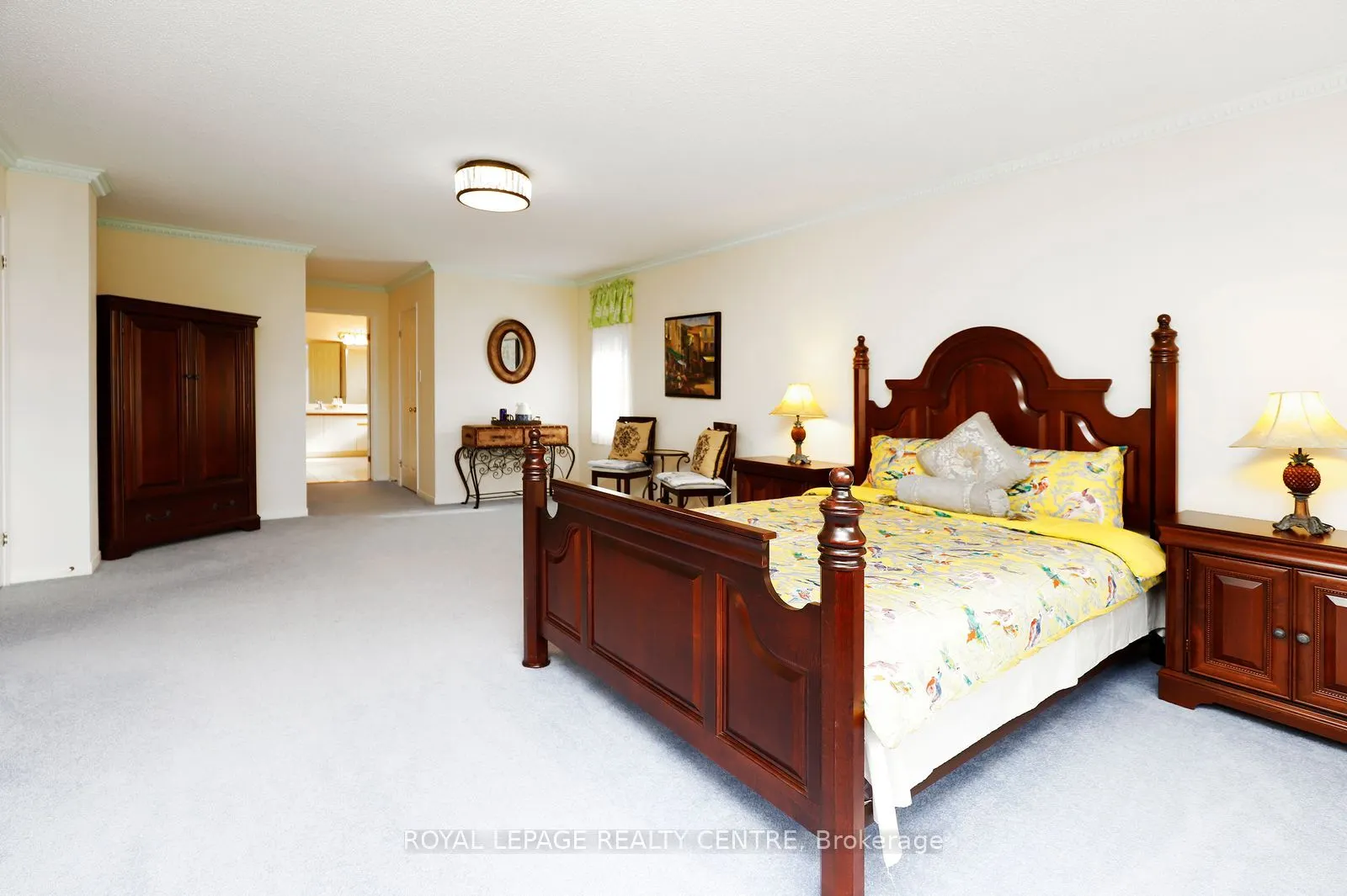 5680 Oldcastle Crescent