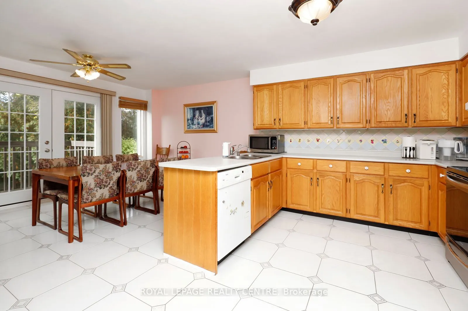 5680 Oldcastle Crescent