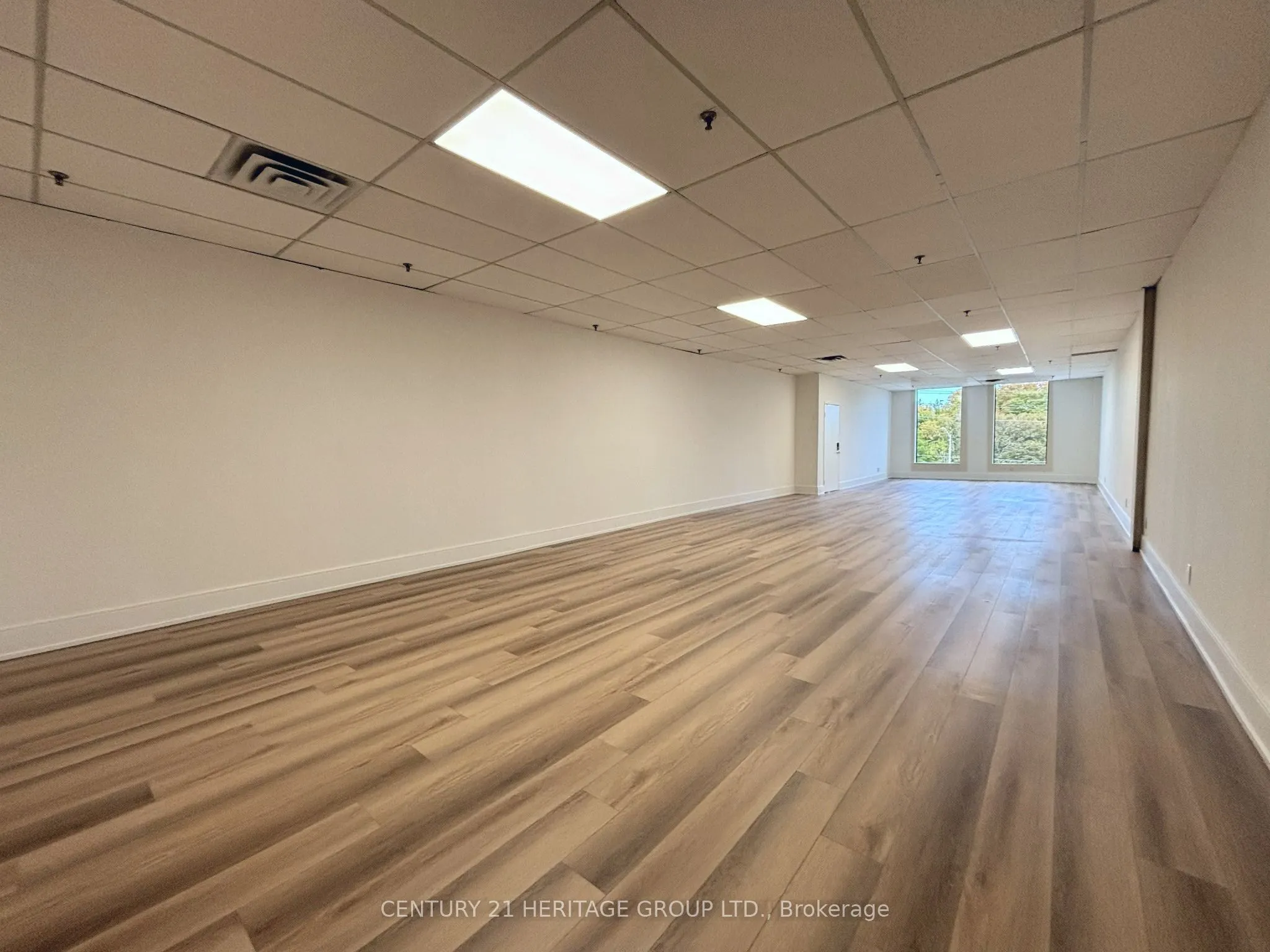 4544 Dufferin Street #208