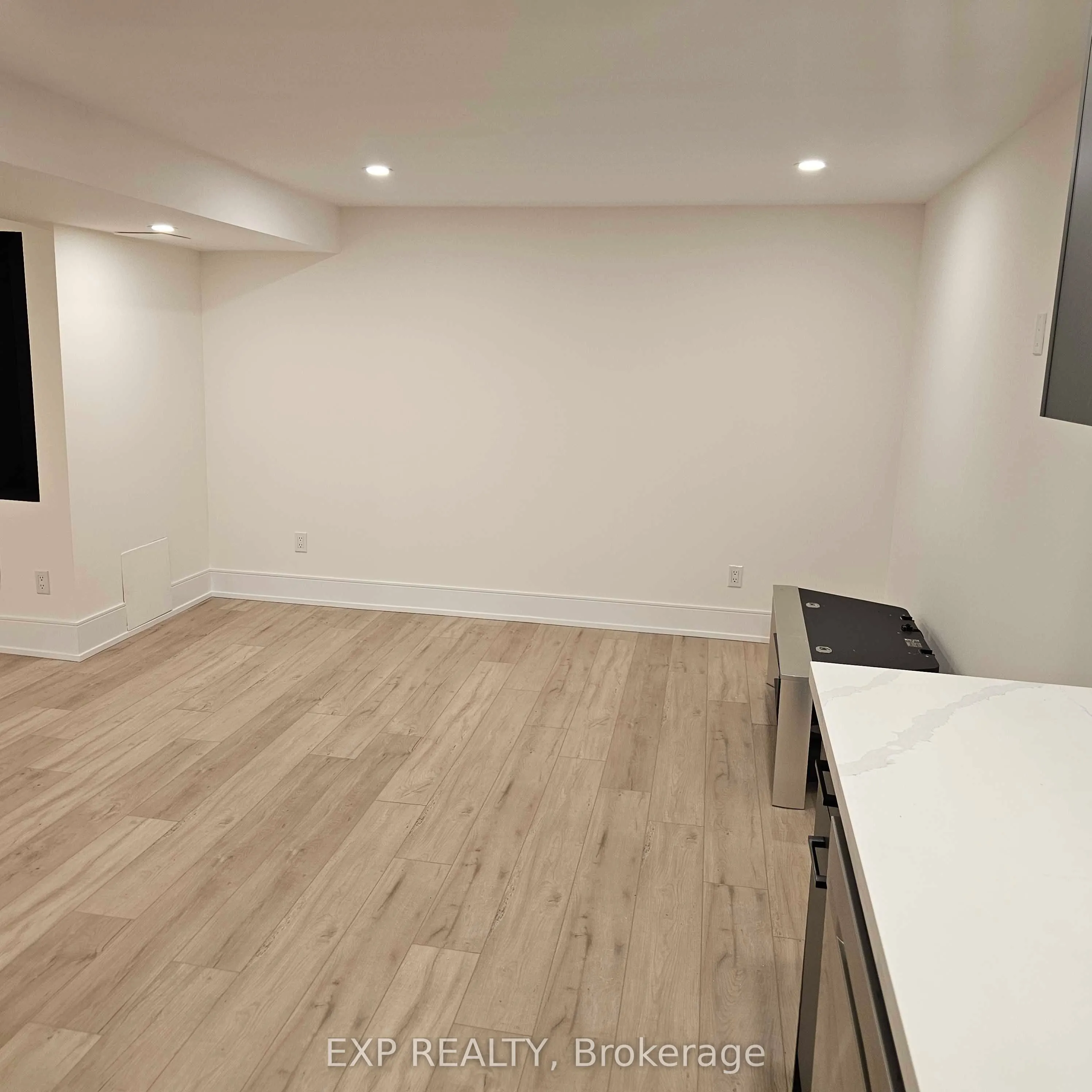 5552 Bourget Drive