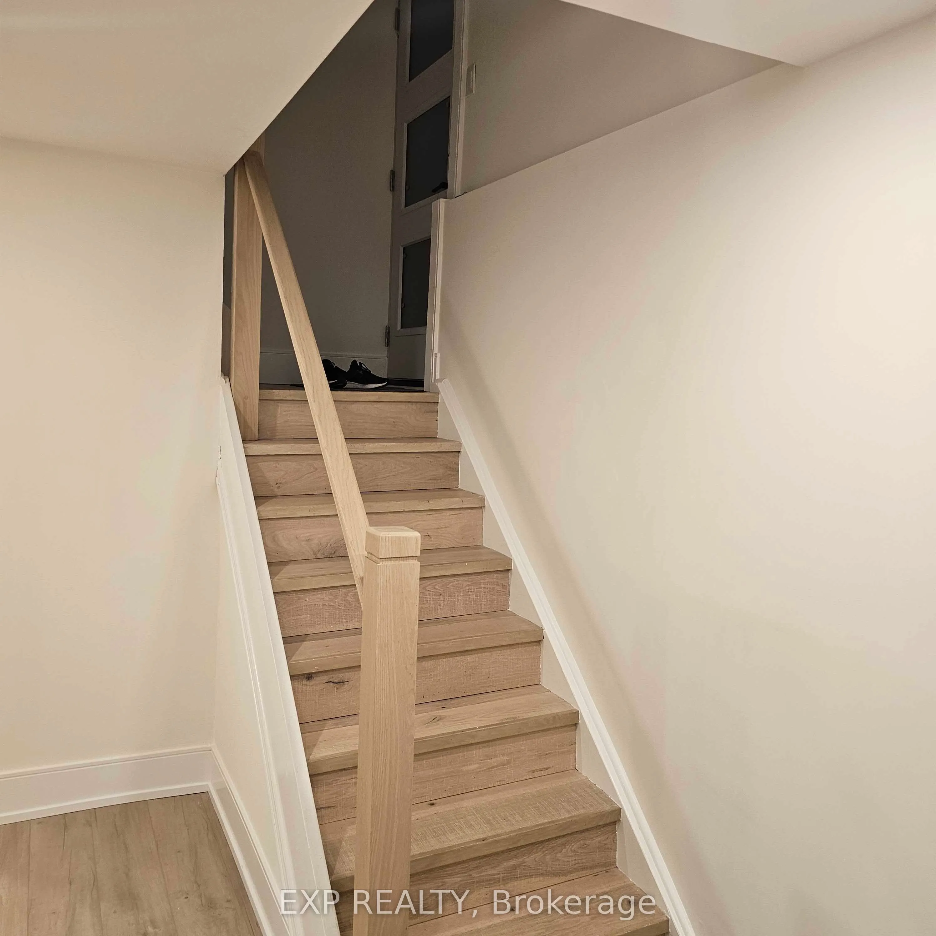 5552 Bourget Drive