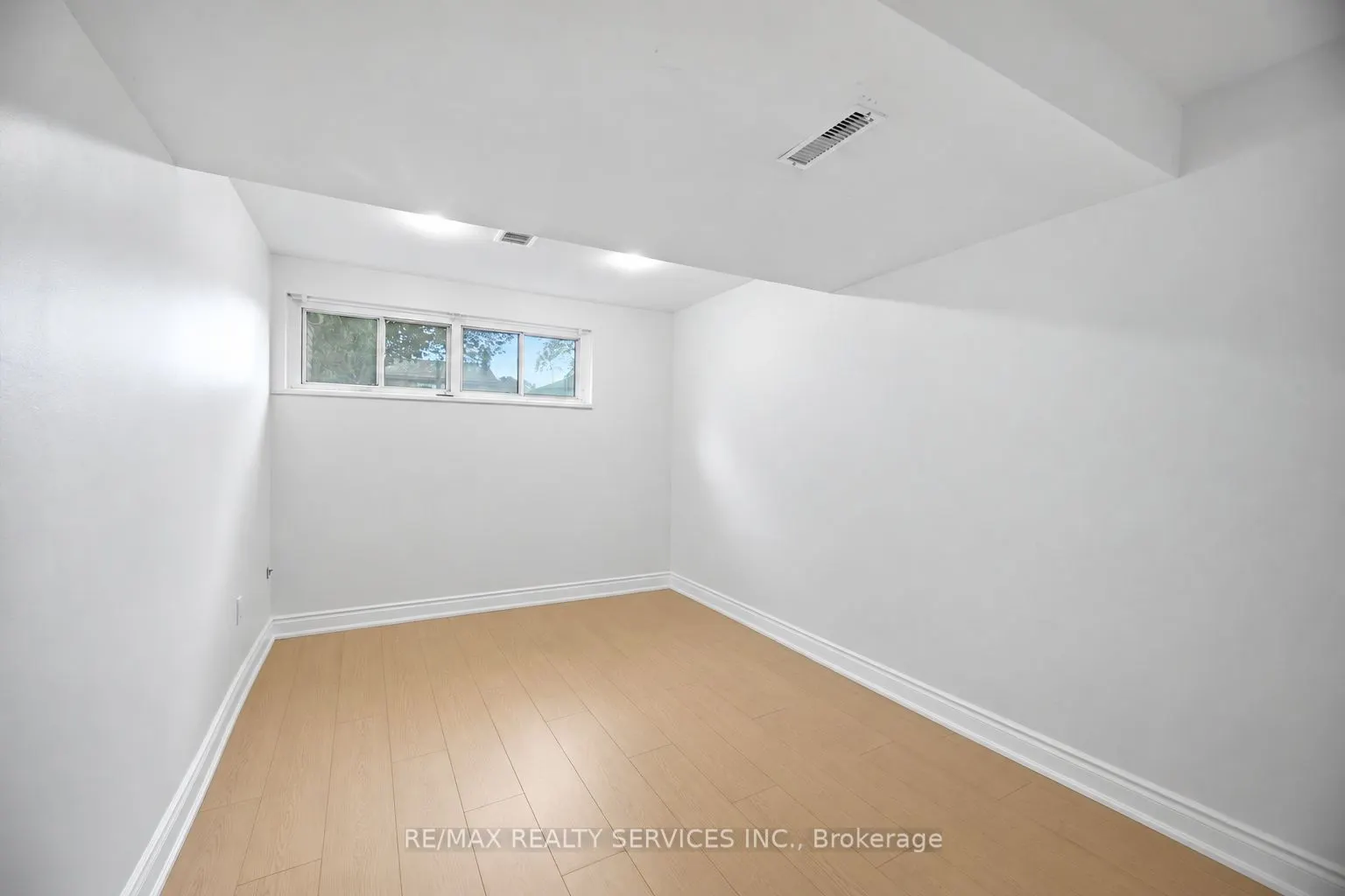 27 Edgemont Drive