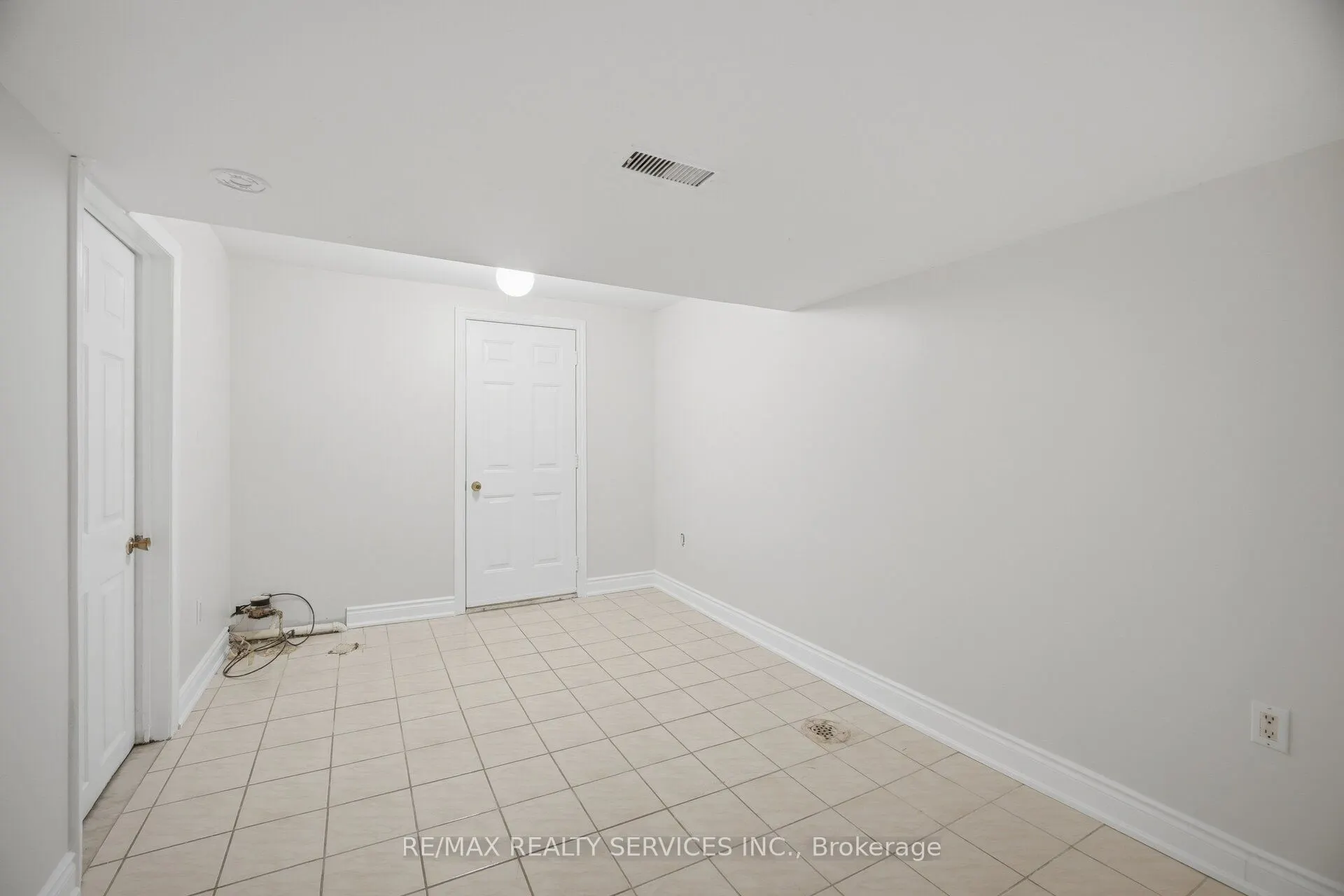 27 Edgemont Drive