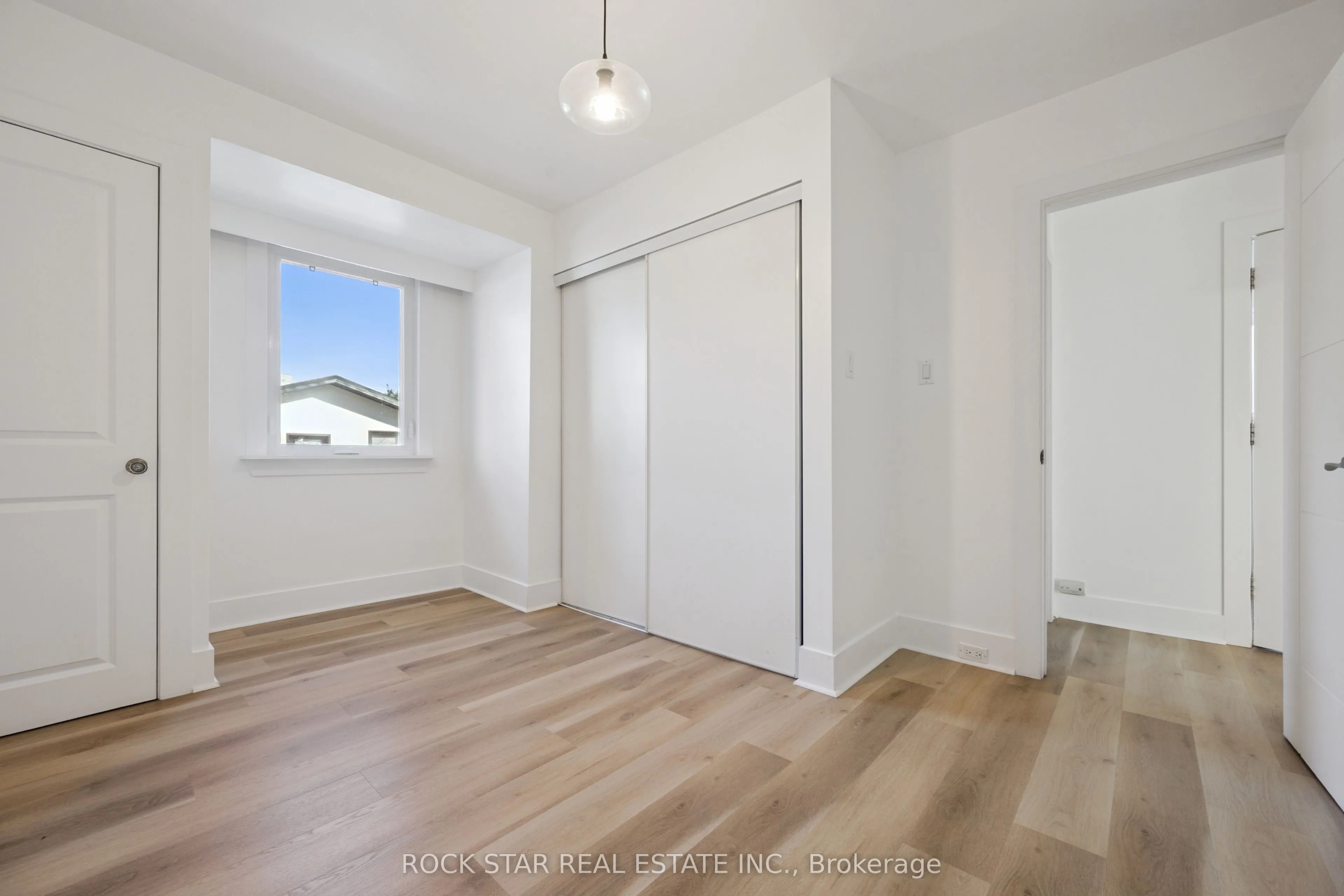 20 Braeburn Avenue