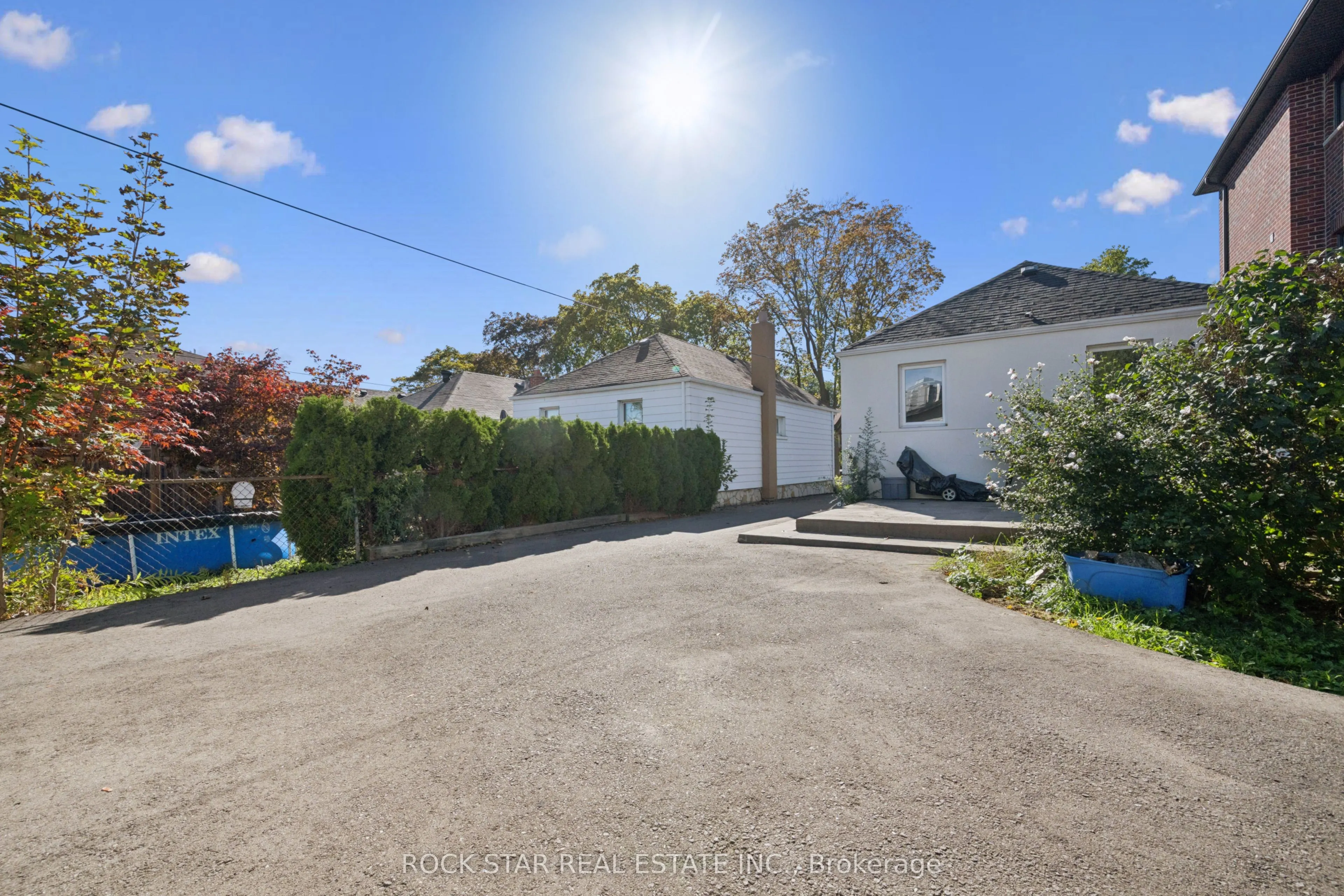 20 Braeburn Avenue
