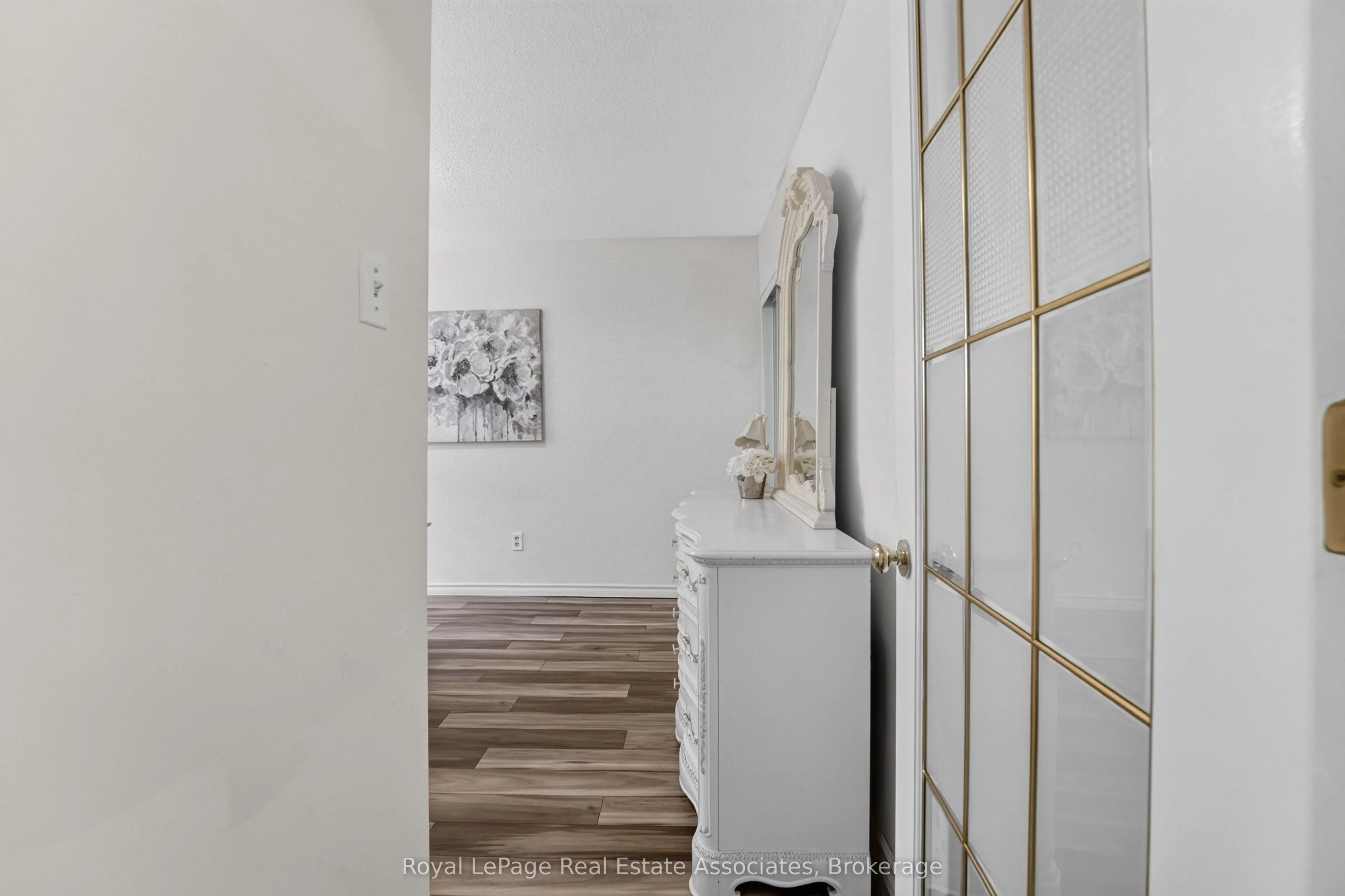 6 Ellerslie Road #6