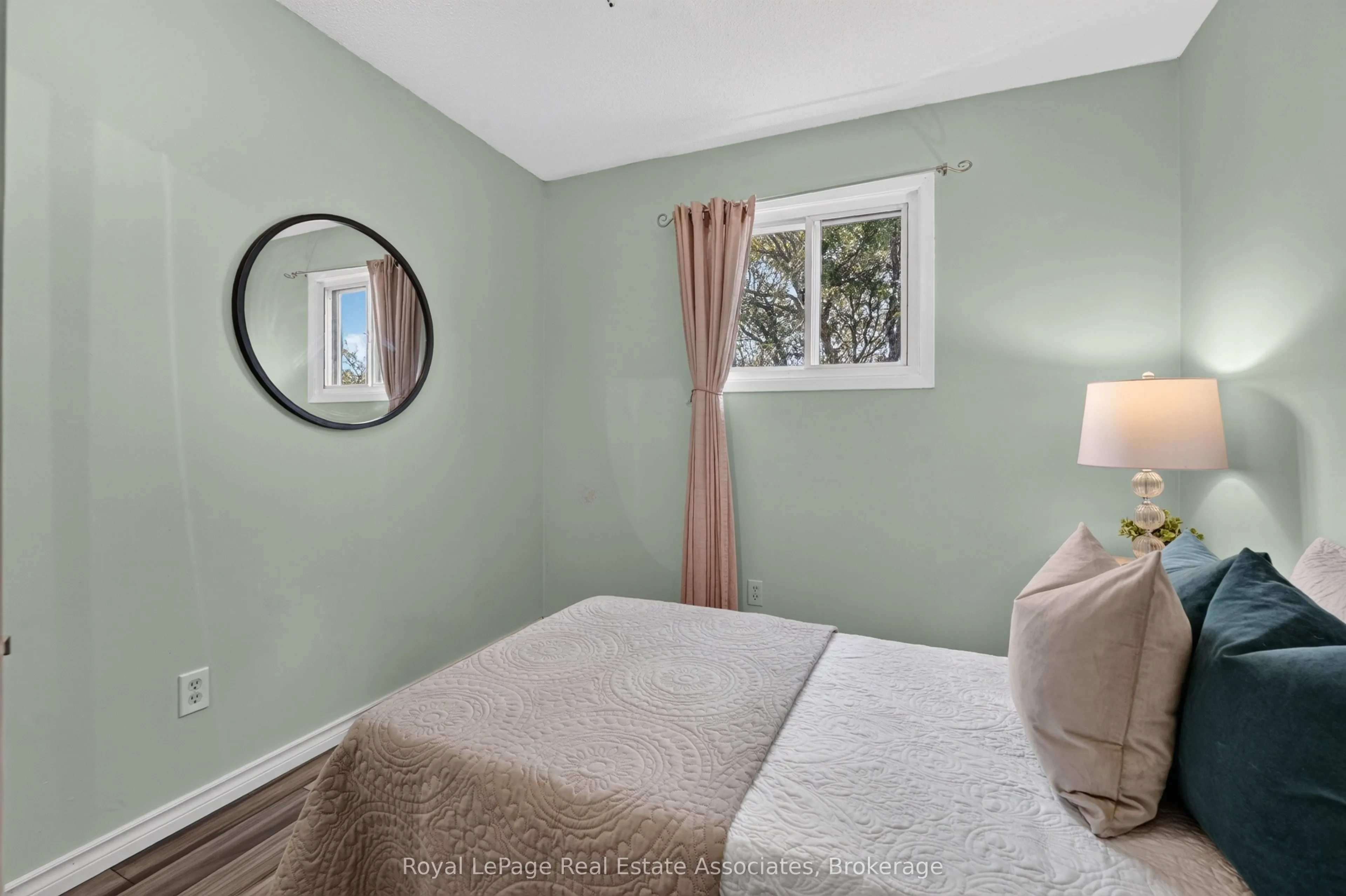 6 Ellerslie Road #6