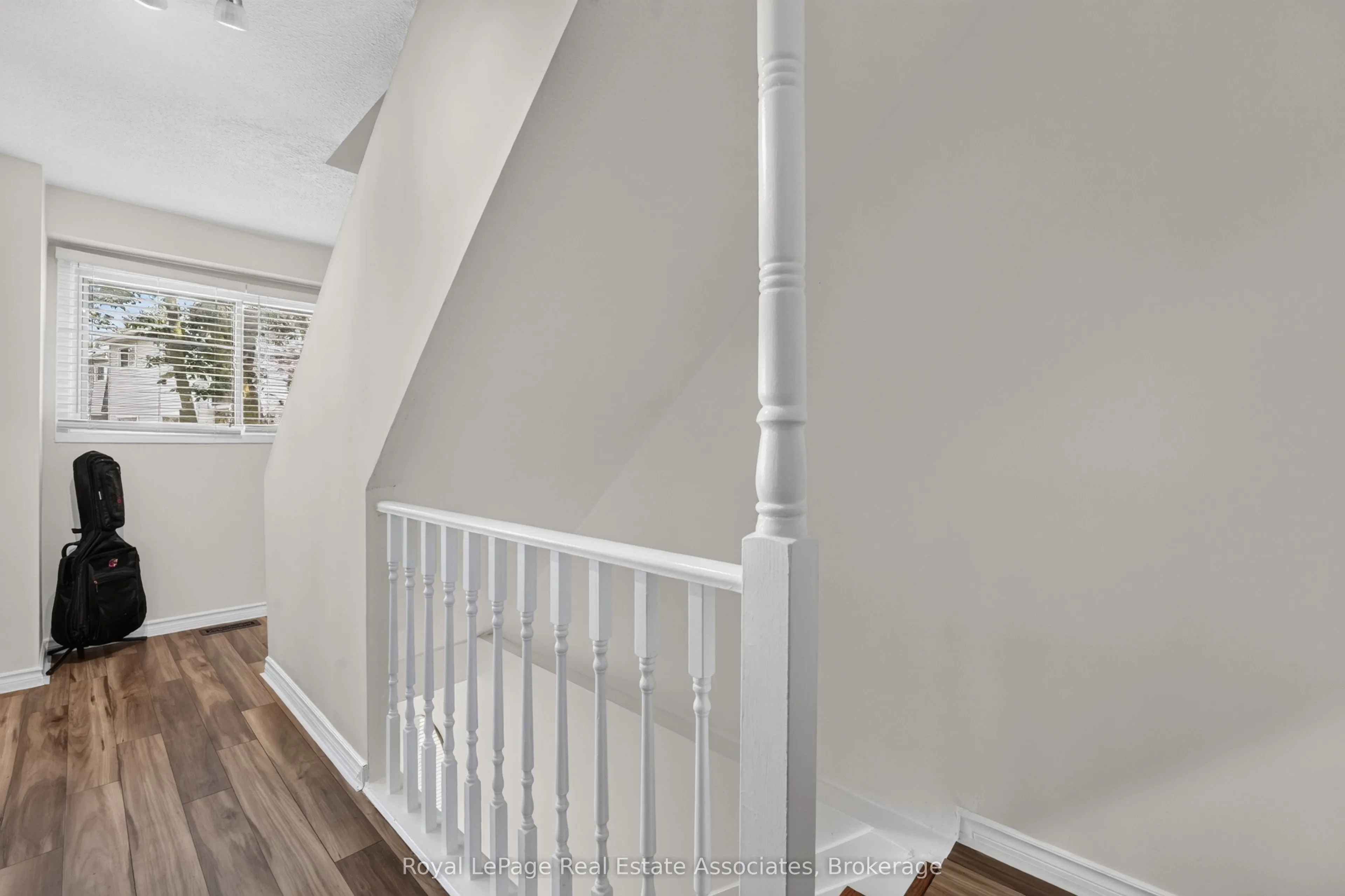 6 Ellerslie Road #6