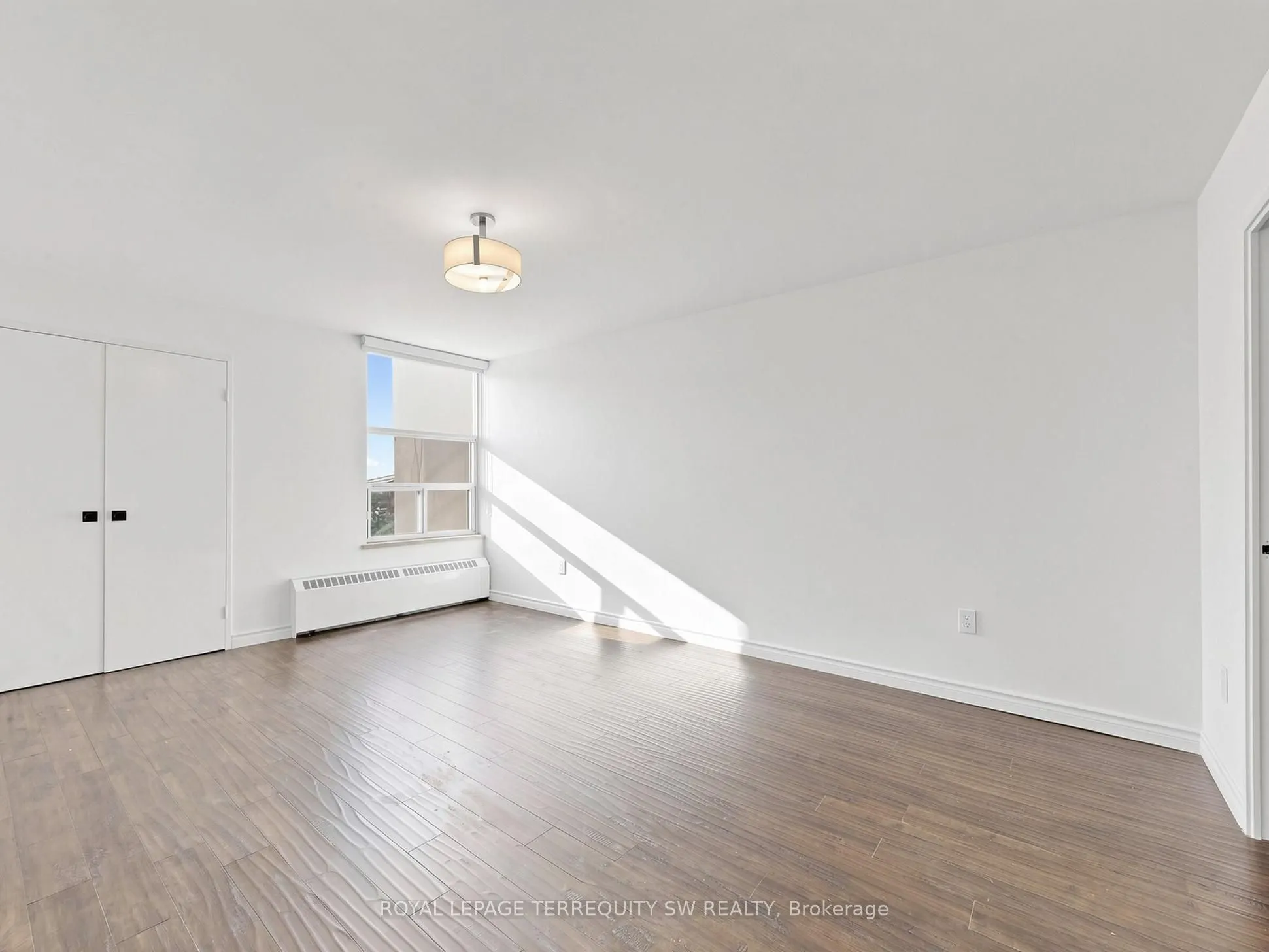360 Ridelle Ave Avenue #2301