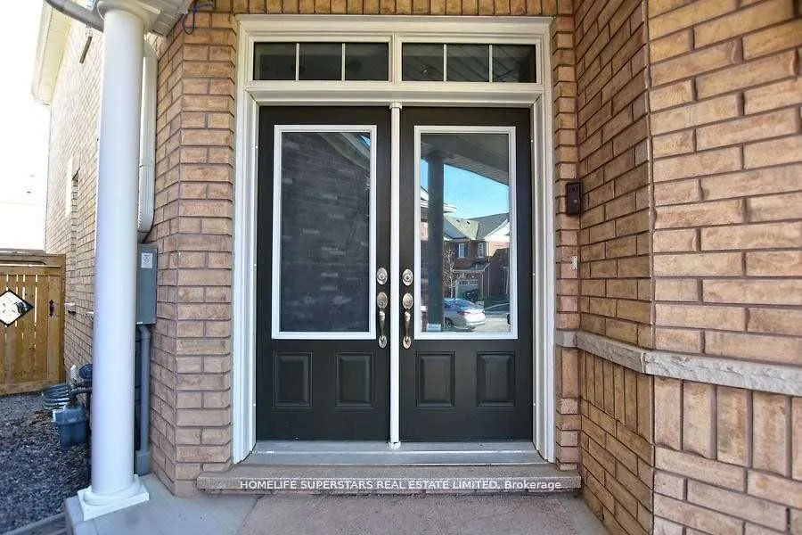 63 Enford Crescent