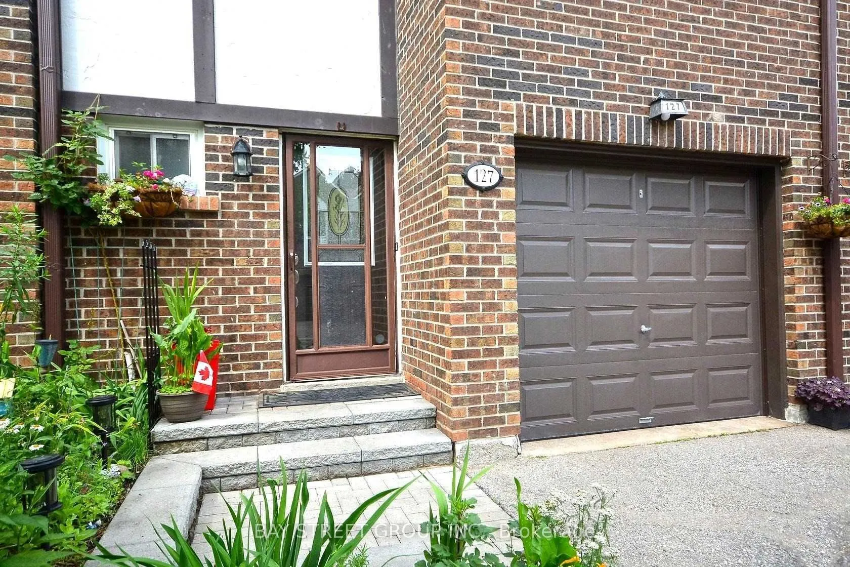 2120 Rathburn Road E #127
