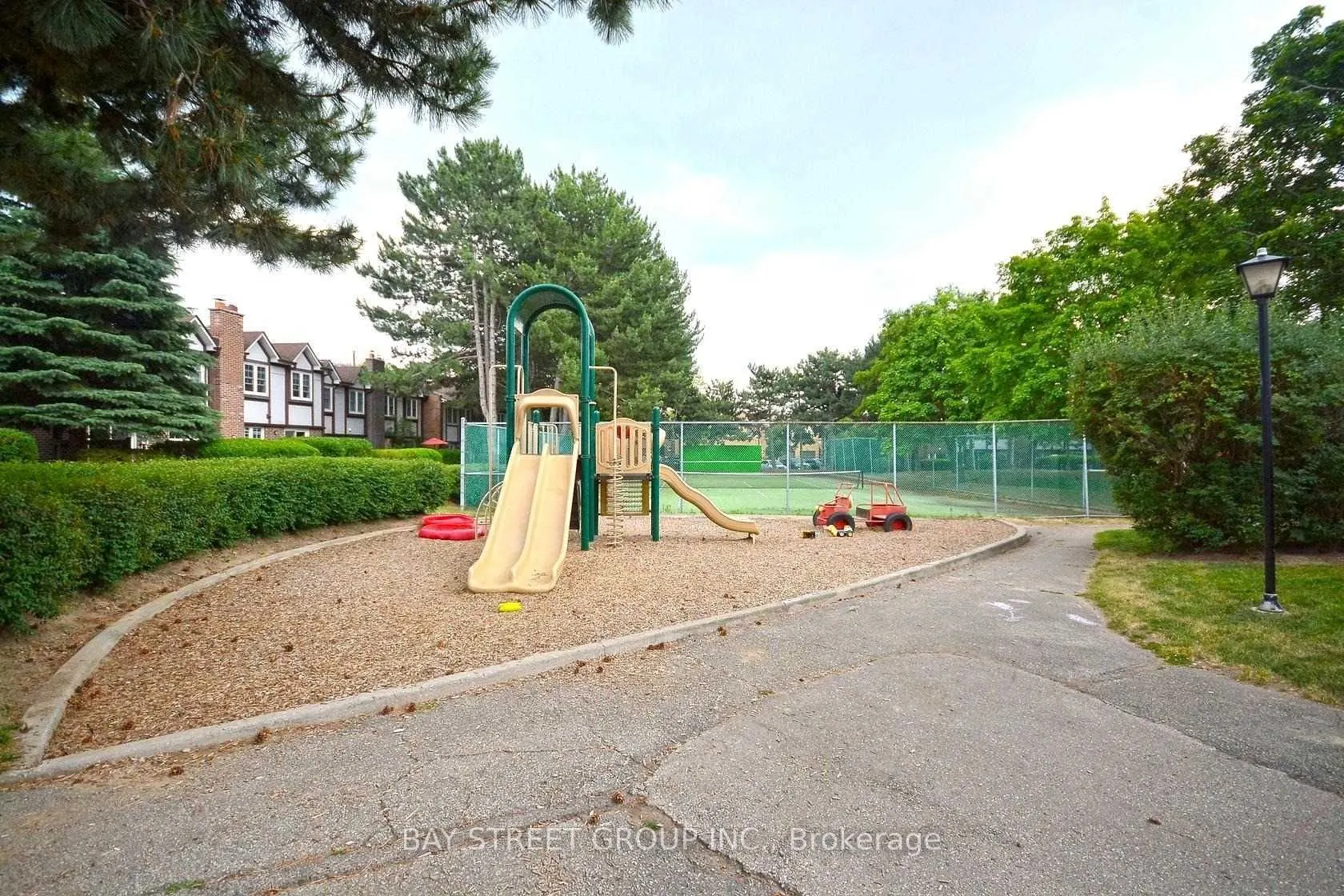 2120 Rathburn Road E #127
