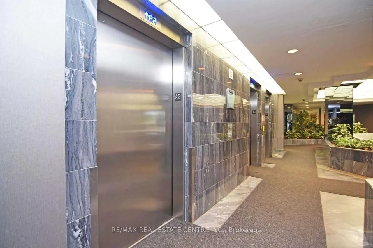 350 Webb Drive #411