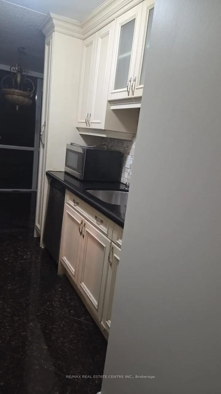 350 Webb Drive #411