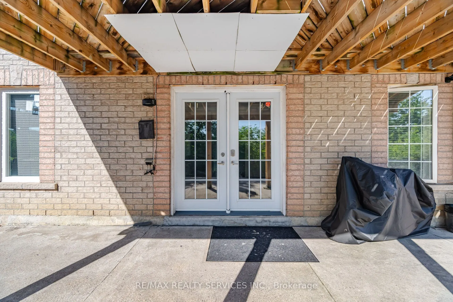 68 Southlake Boulevard