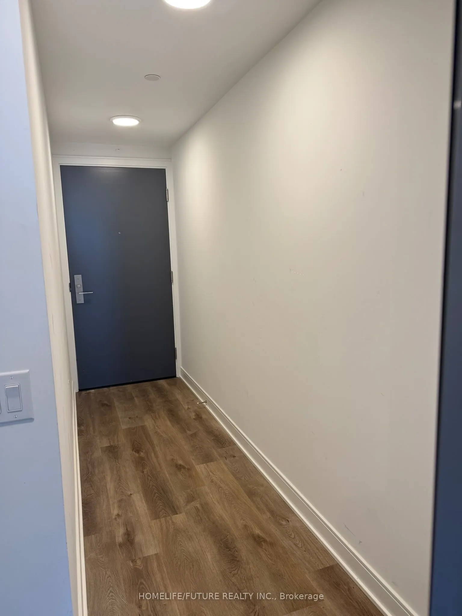 86 Dundas Street #1221