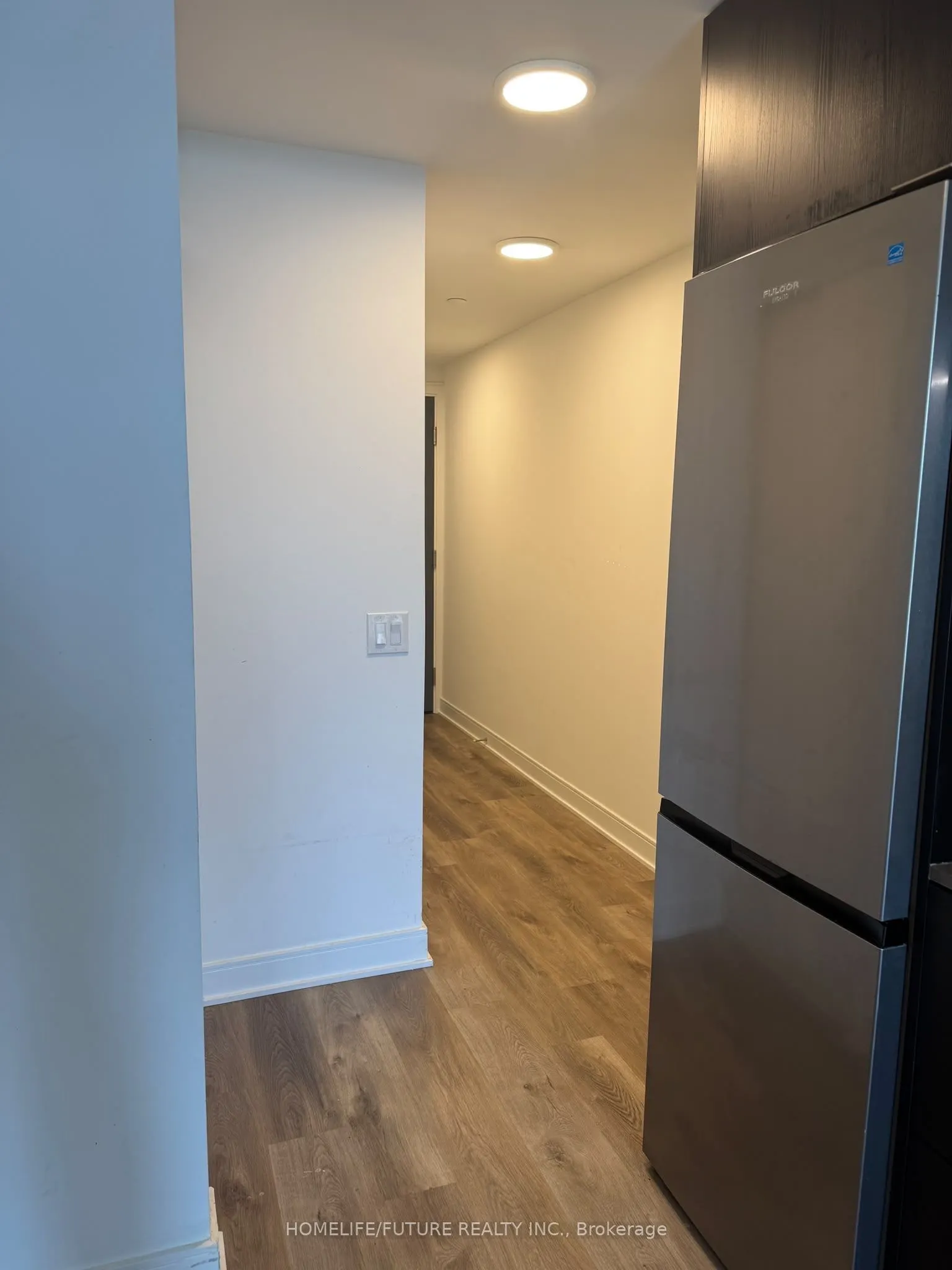 86 Dundas Street #1221