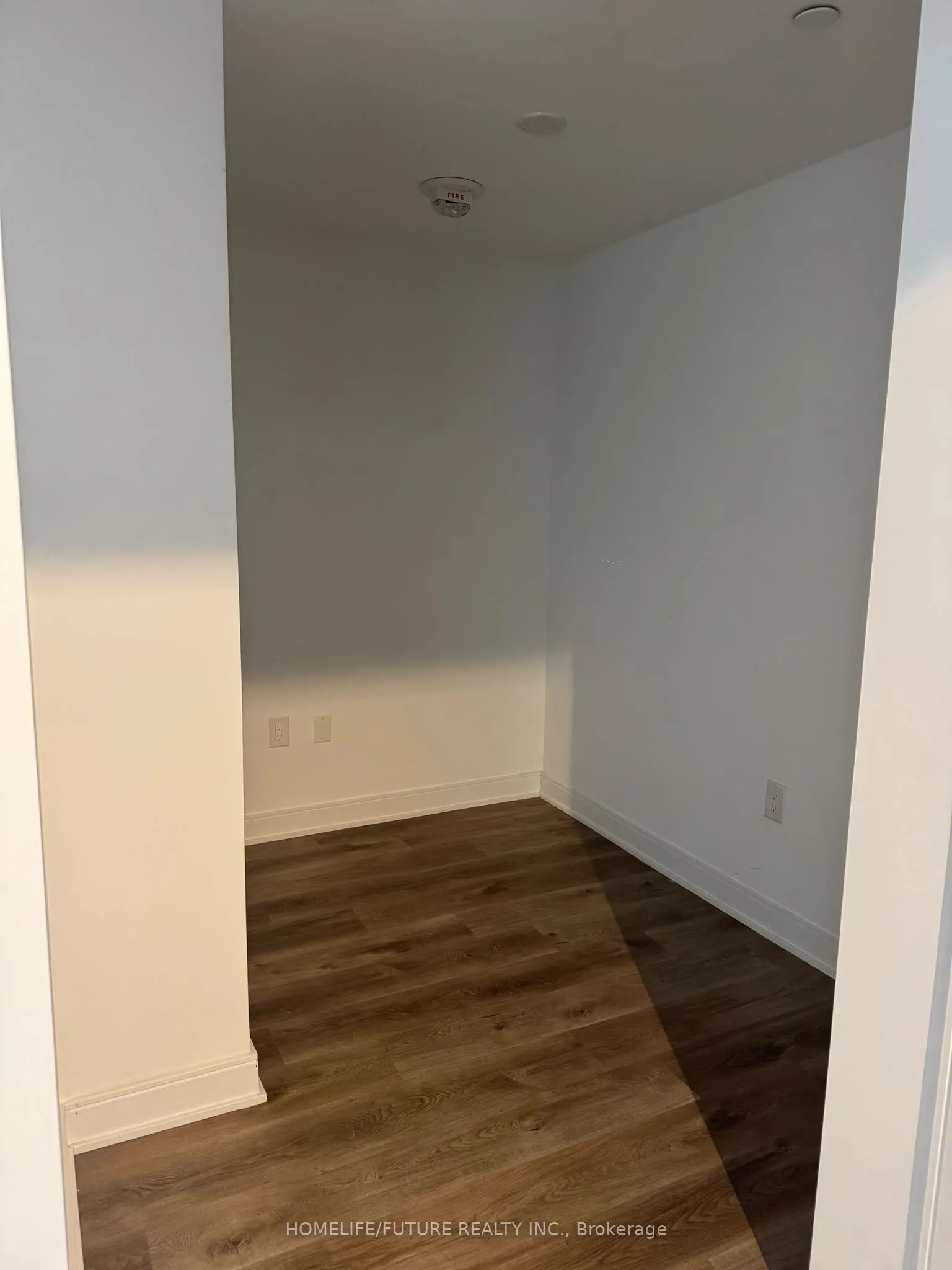 86 Dundas Street #1221