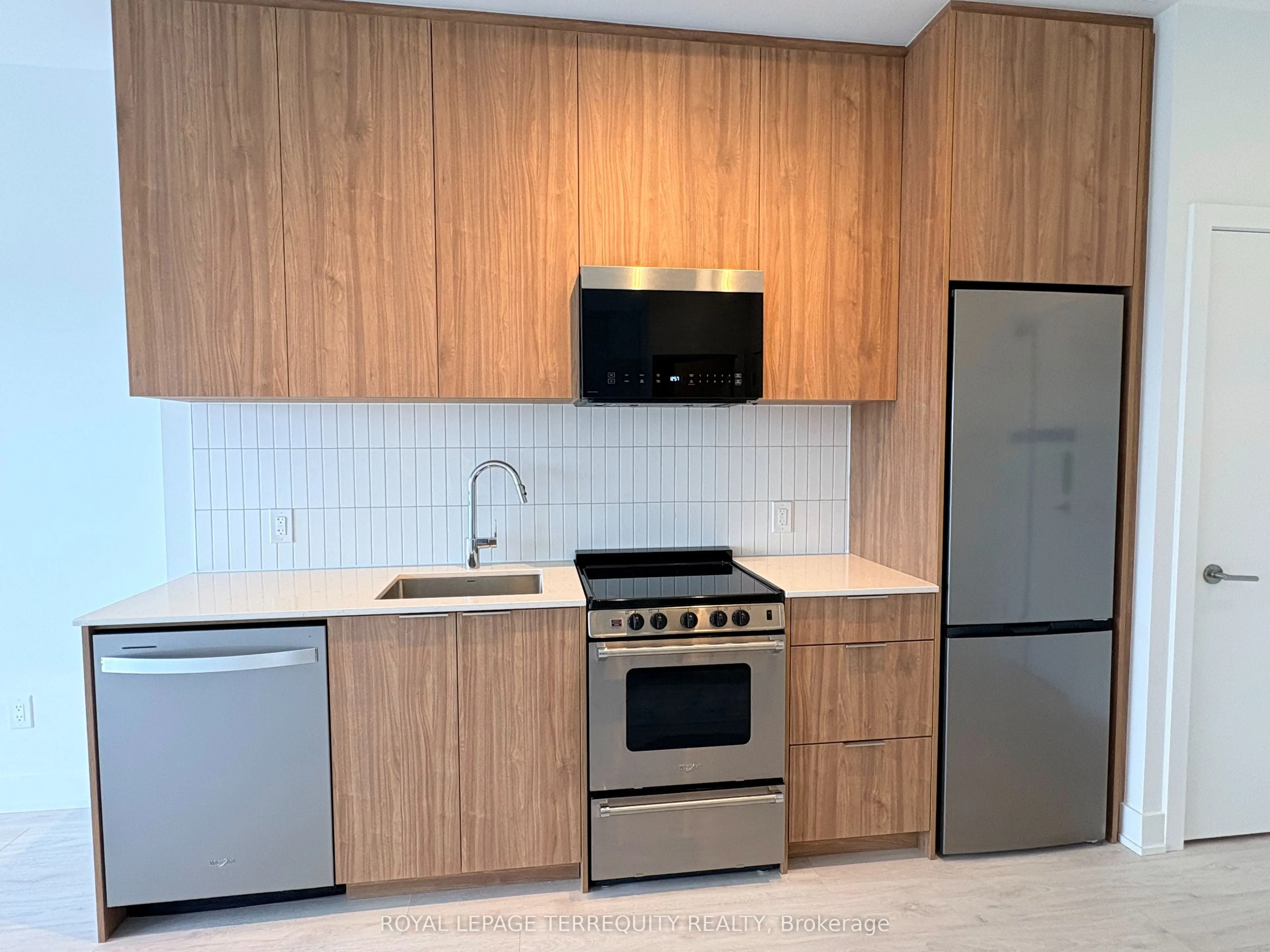 3008 William Cutmore Boulevard #702