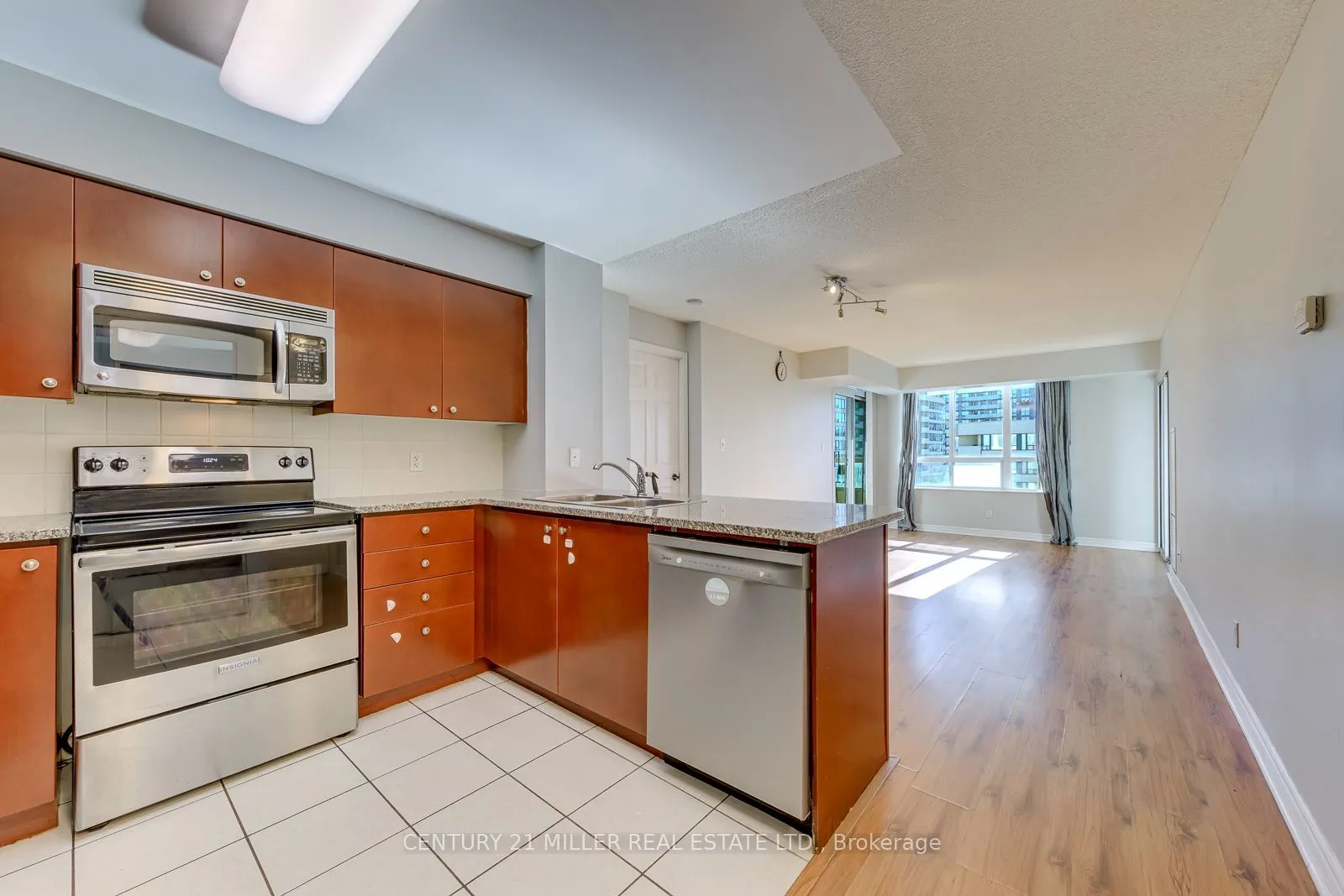 335 Rathburn Road W #2010